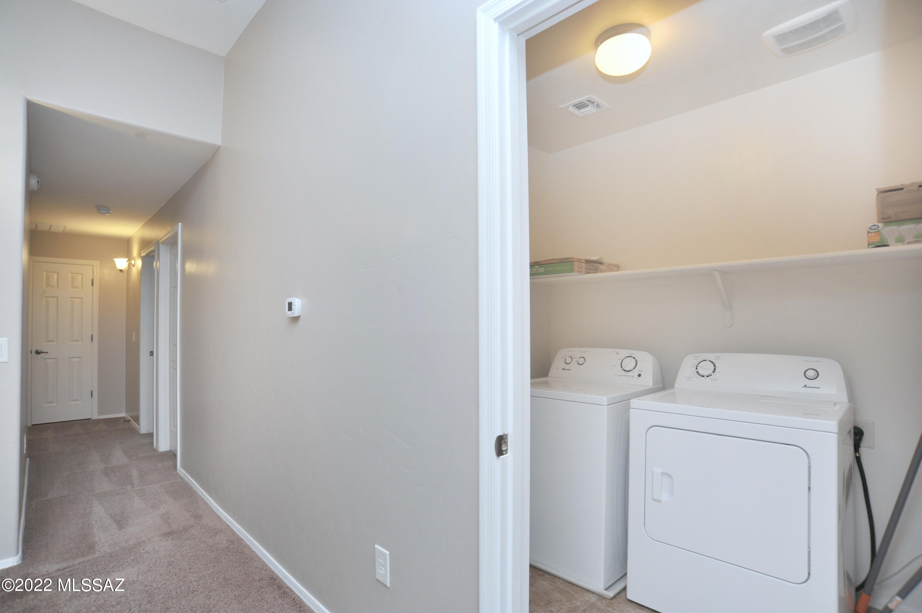 Vista Del Lago (1-123) - Residential Lease