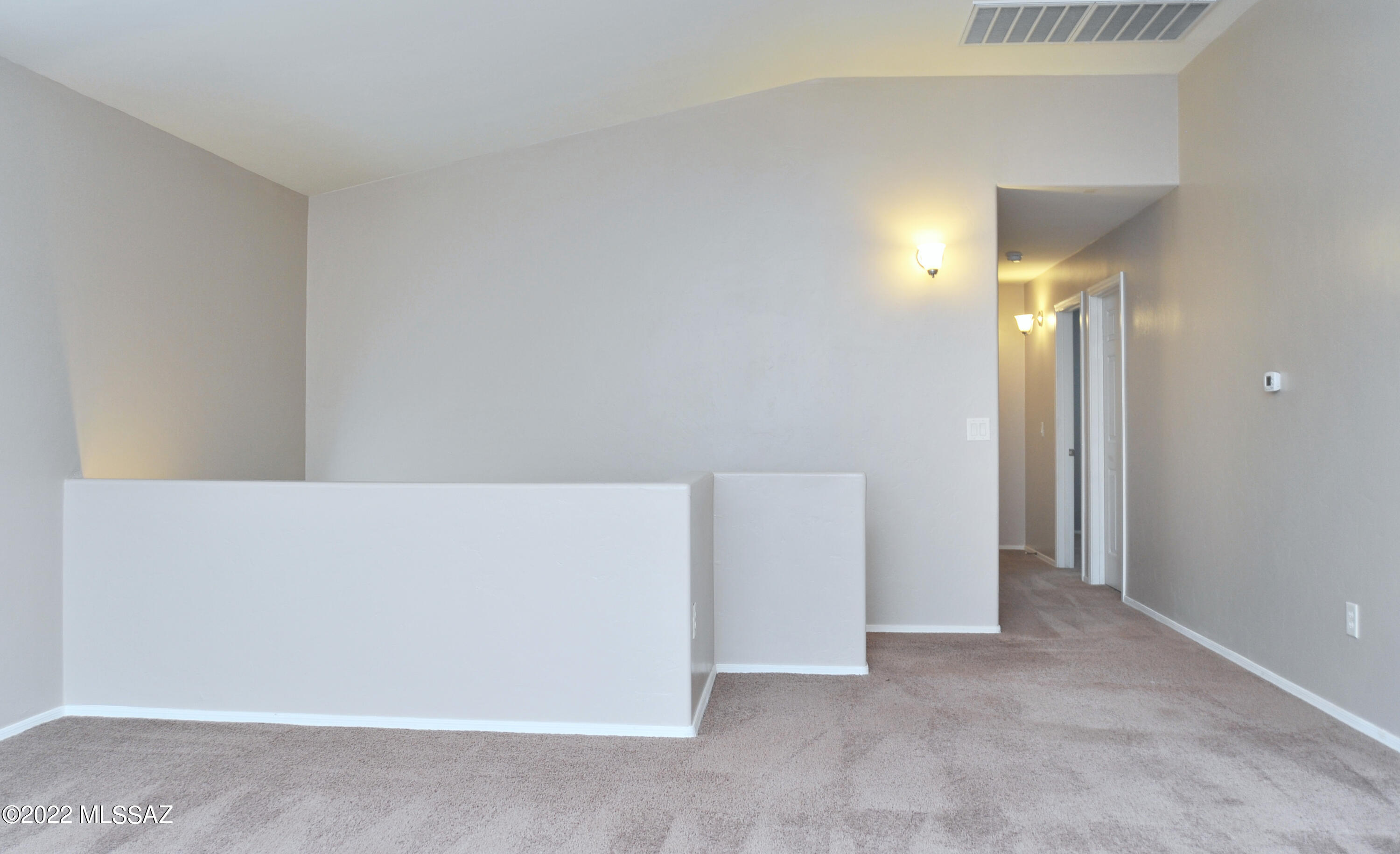 Vista Del Lago (1-123) - Residential Lease
