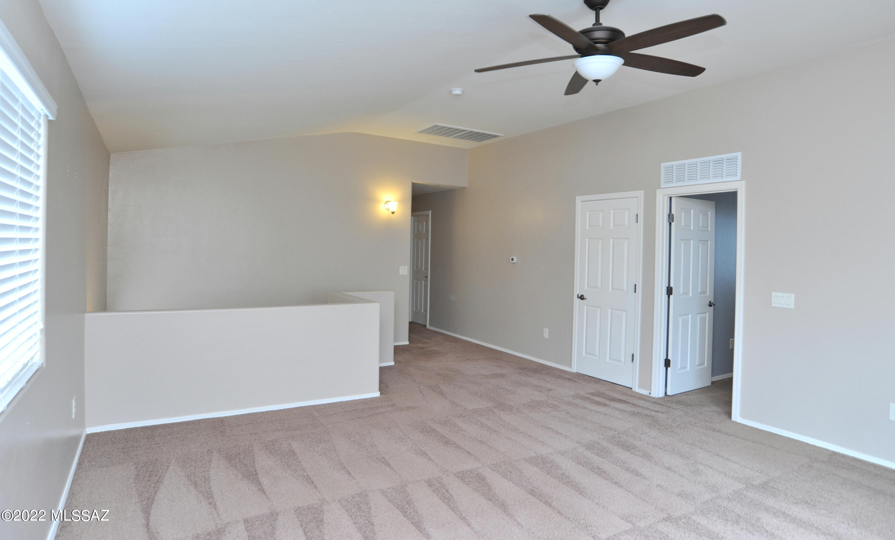 Vista Del Lago (1-123) - Residential Lease
