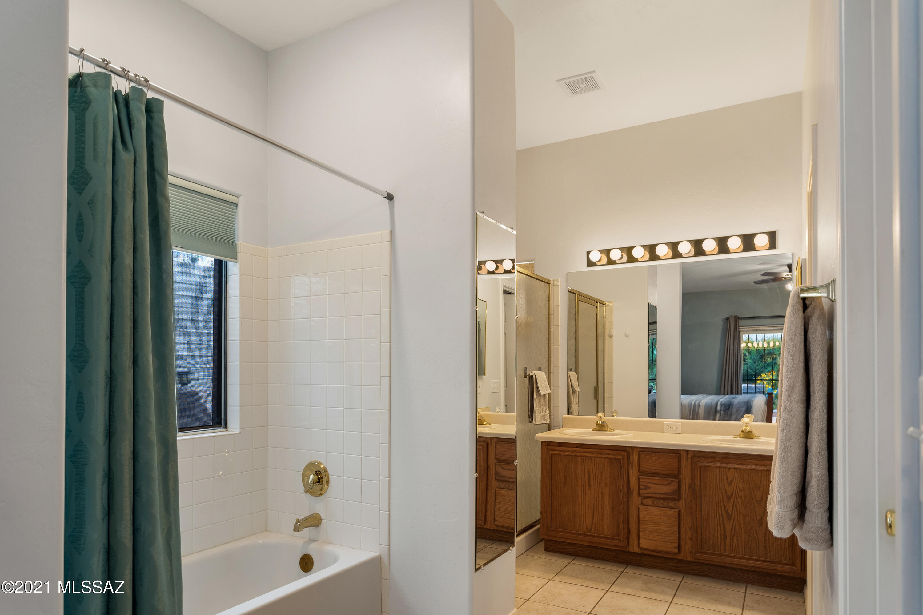 New Tucson Unit NO. 27 - Residential
