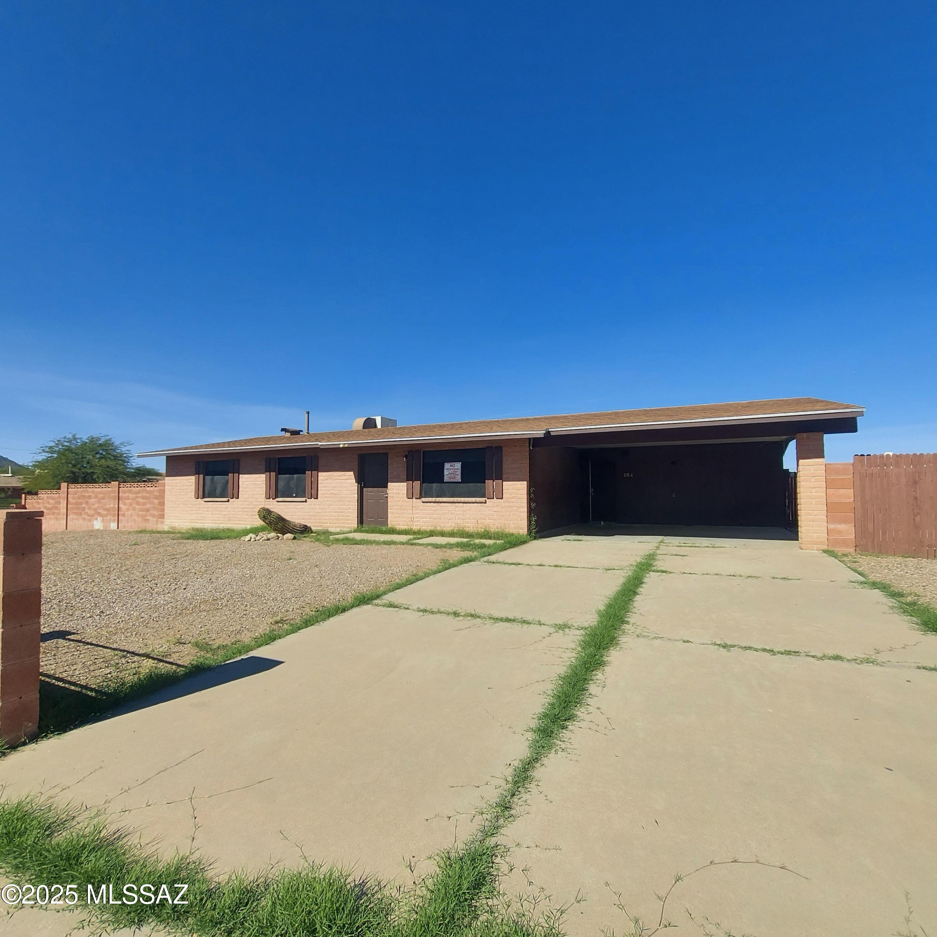 1914 W Cord Wood Court