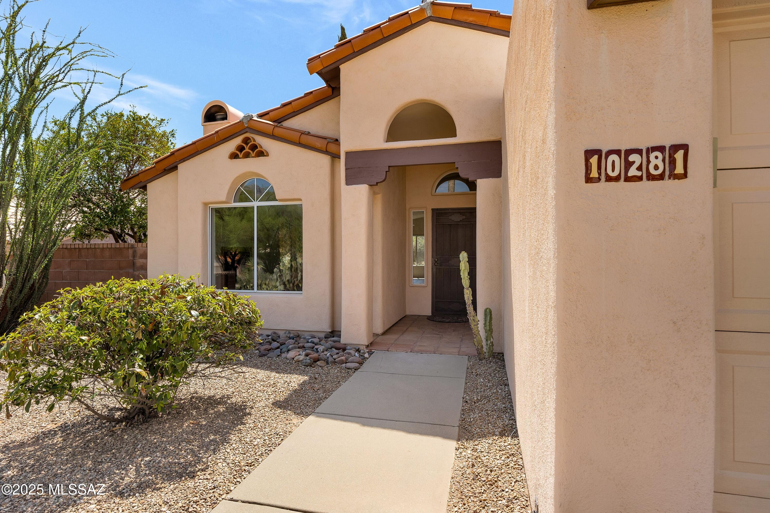 10281 N Wild Turkey Lane