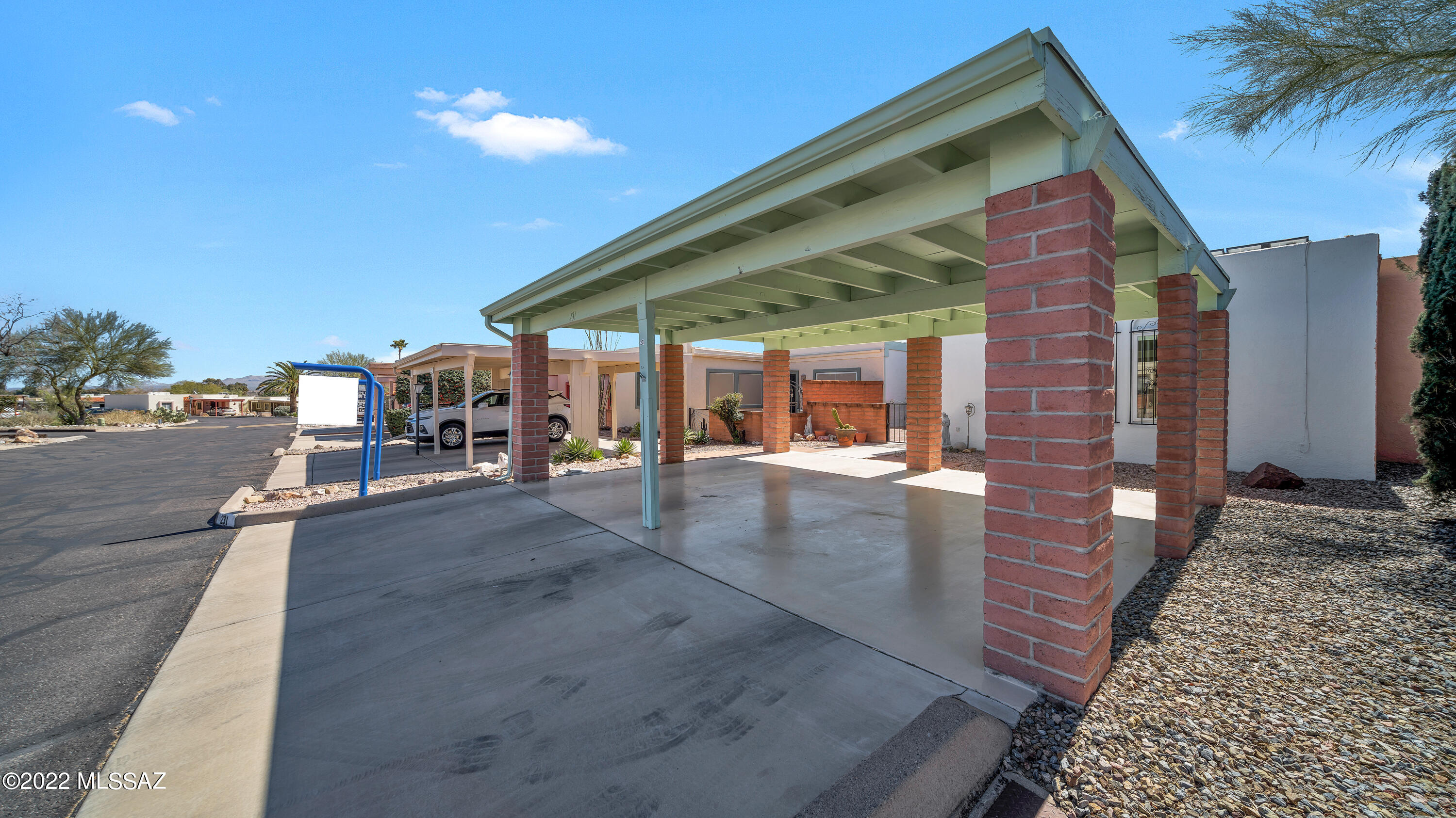 Green Valley Townhouses NO.7 - Residential