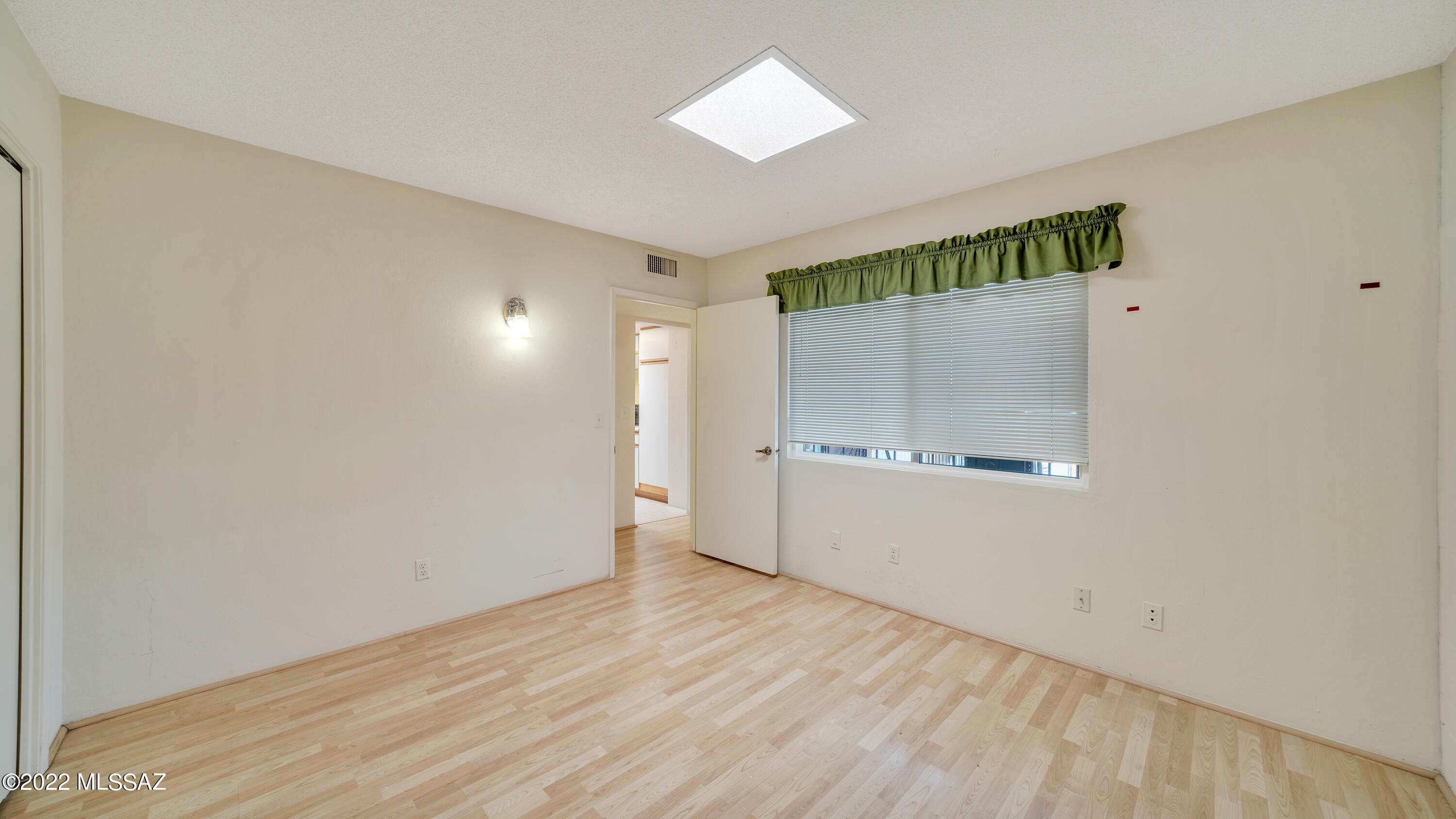 Green Valley Townhouses NO.7 - Residential