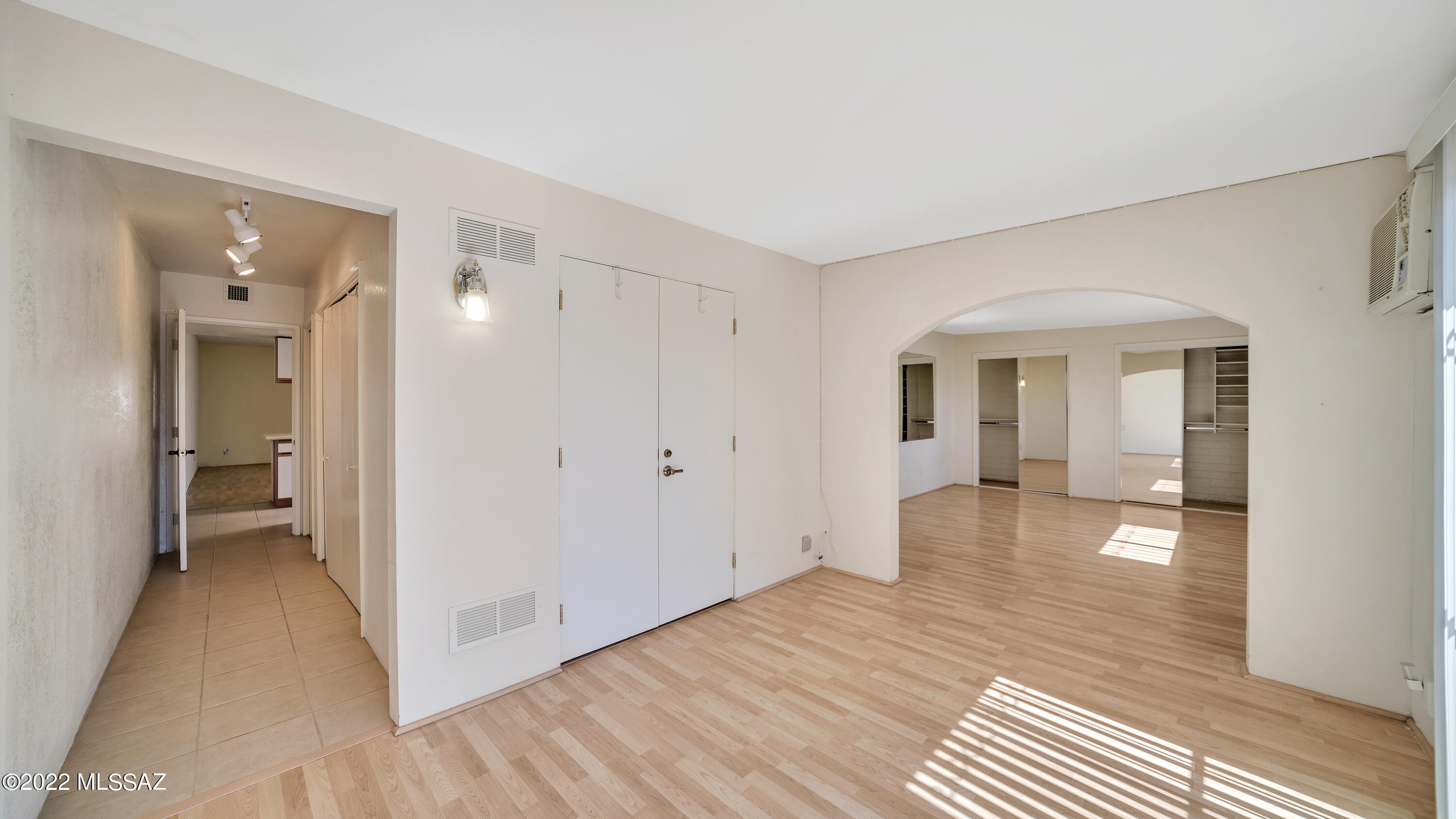 Green Valley Townhouses NO.7 - Residential