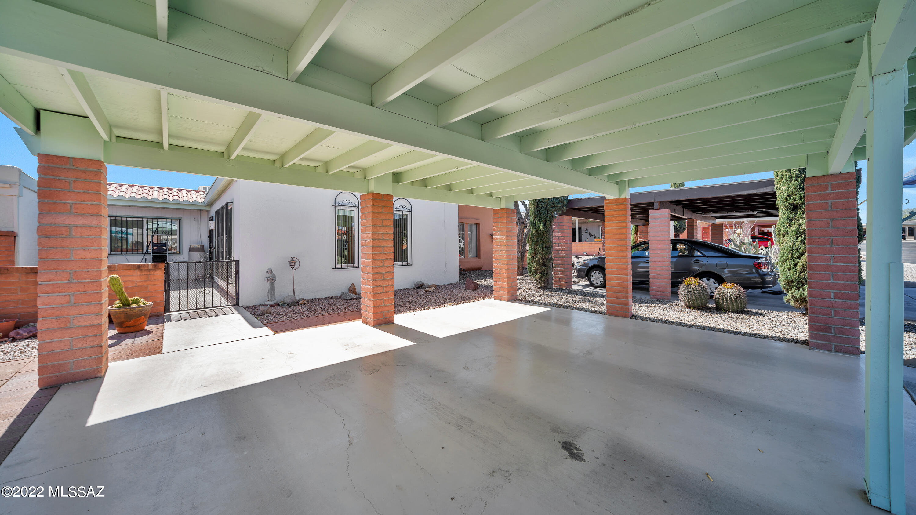 Green Valley Townhouses NO.7 - Residential