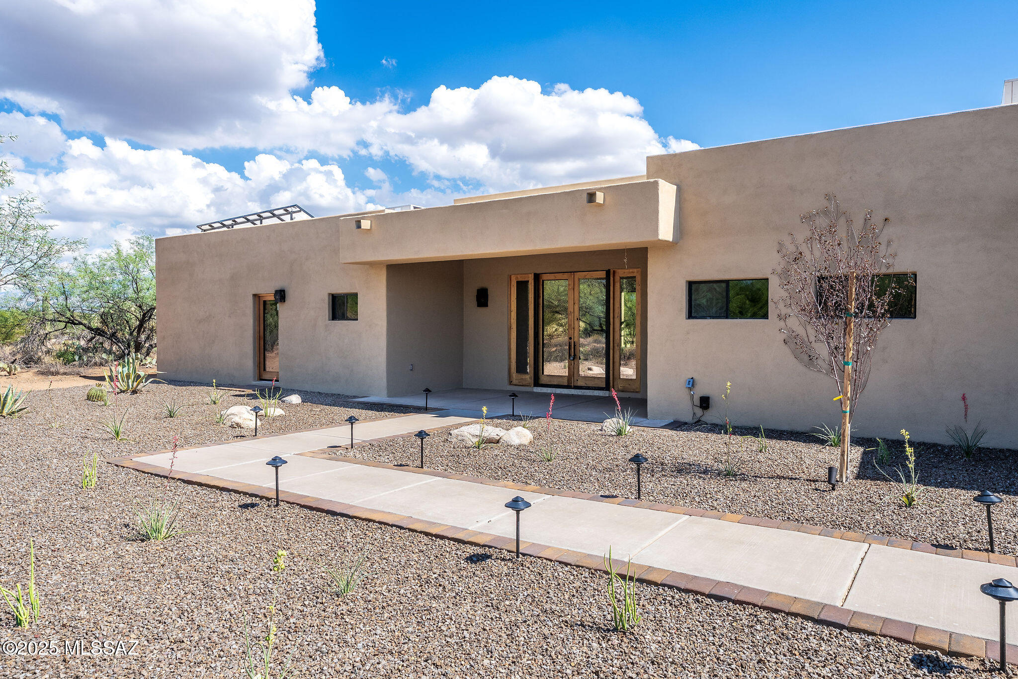 2880 W Coyote Desert Drive