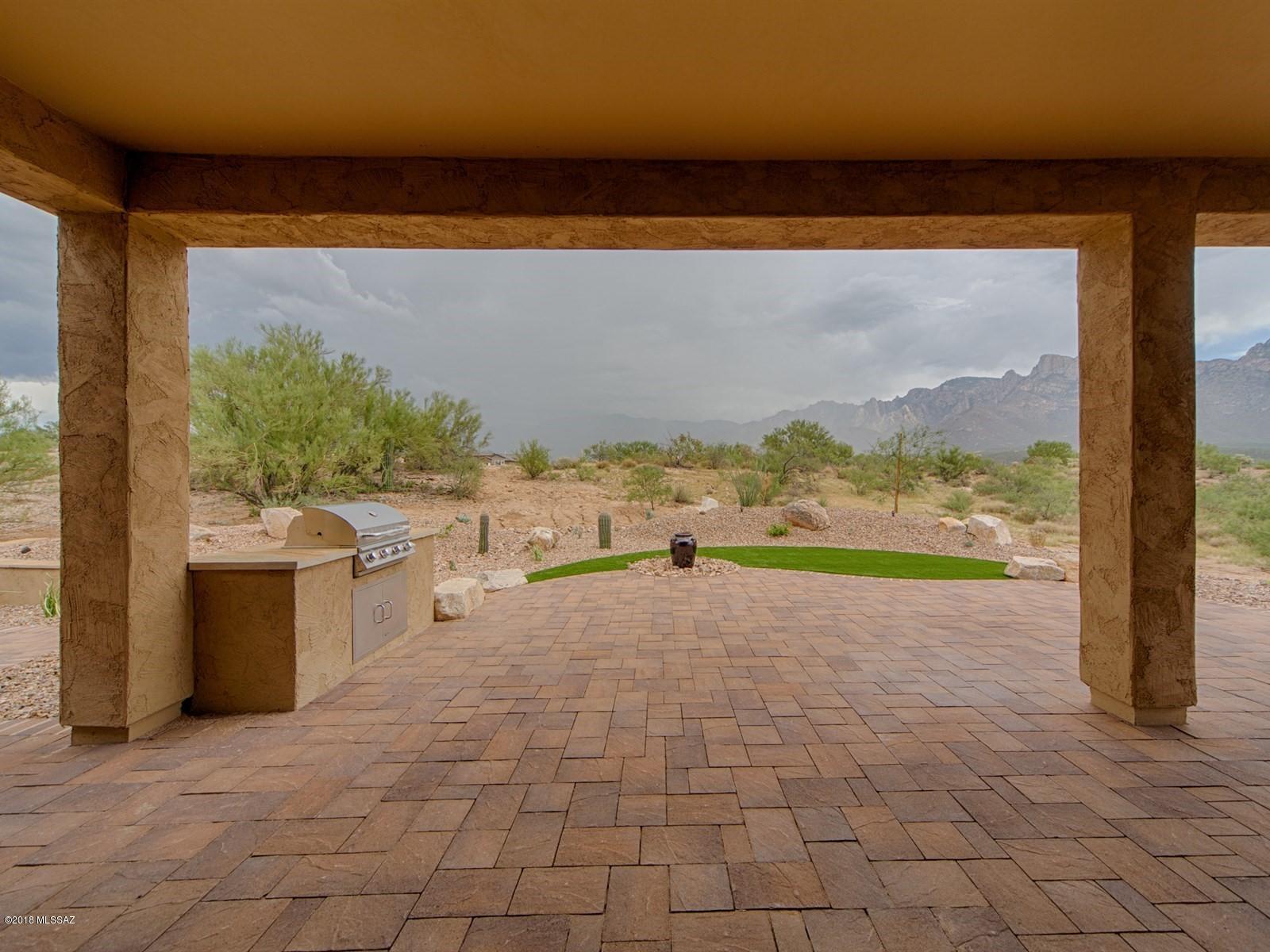 Sanctuary At Silverhawke - Residential