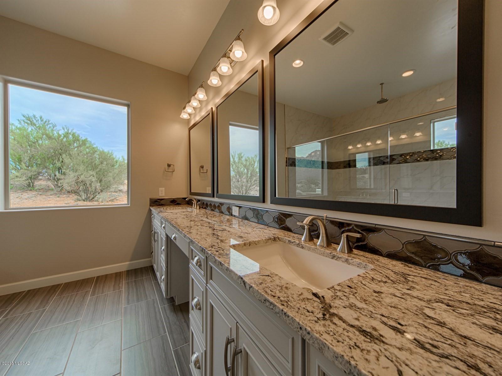 Sanctuary At Silverhawke - Residential