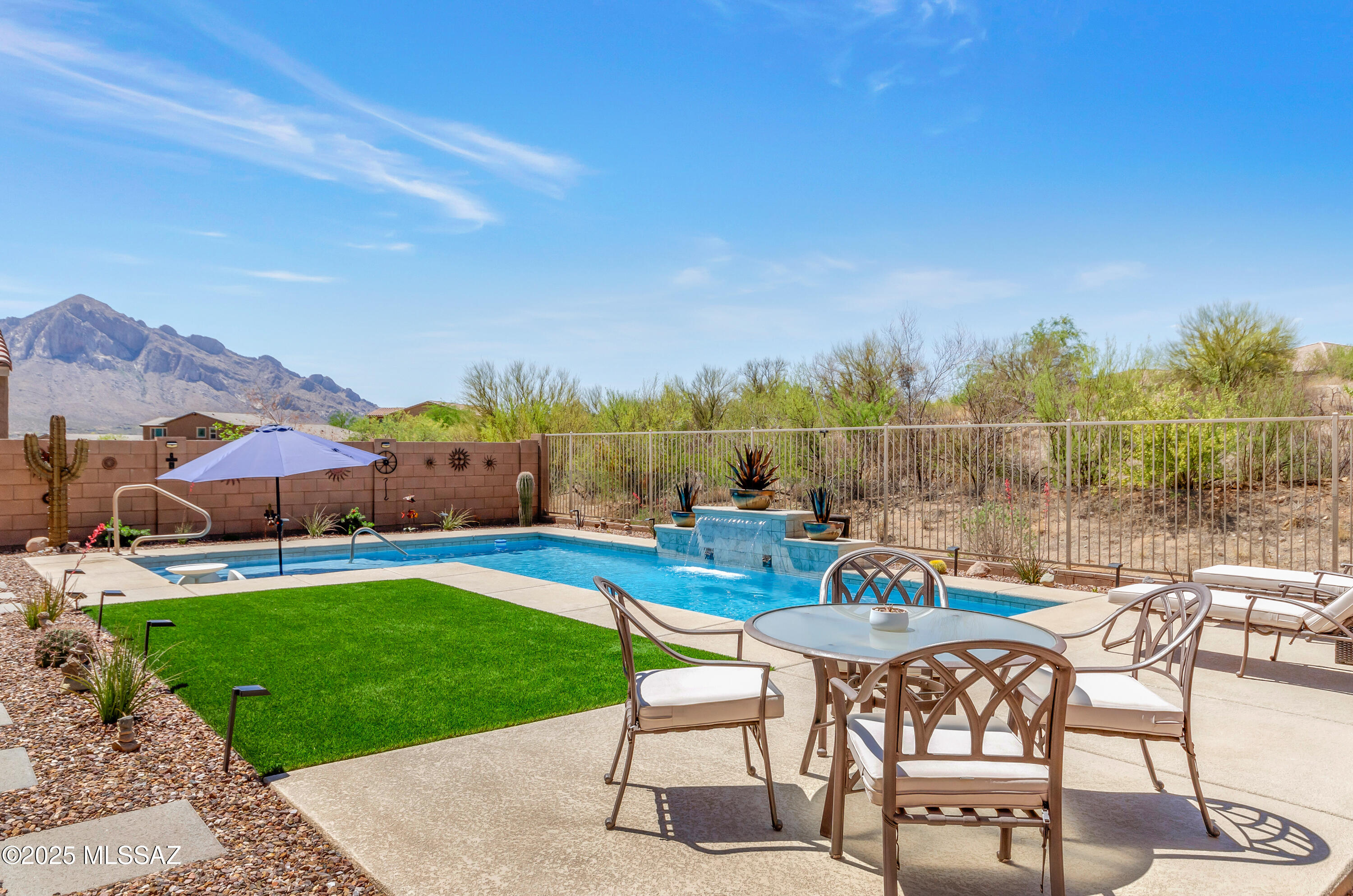 11785 N Silverscape Drive