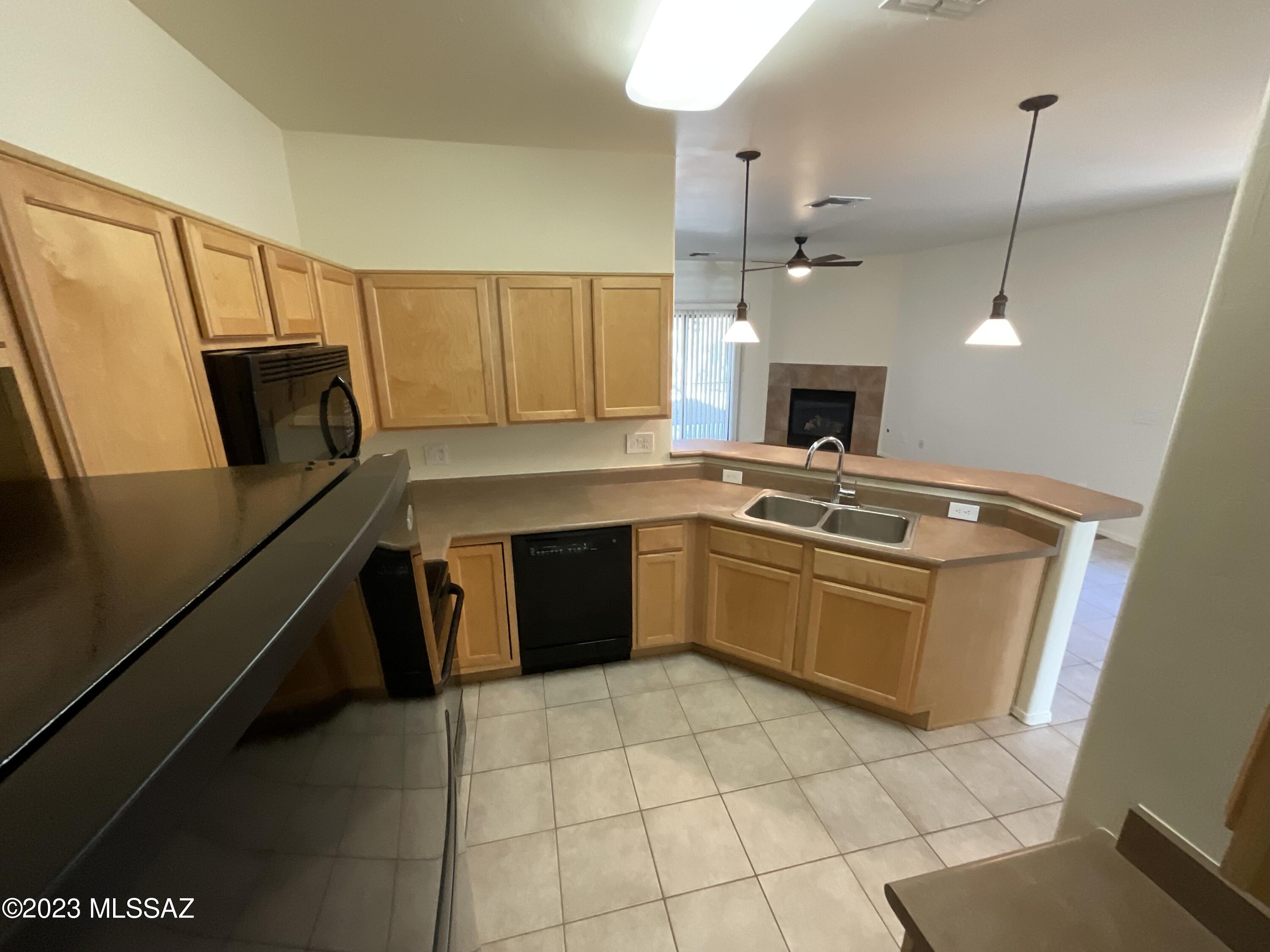 Continental Reserve Blk. 7 & 8 (1-82) - Residential