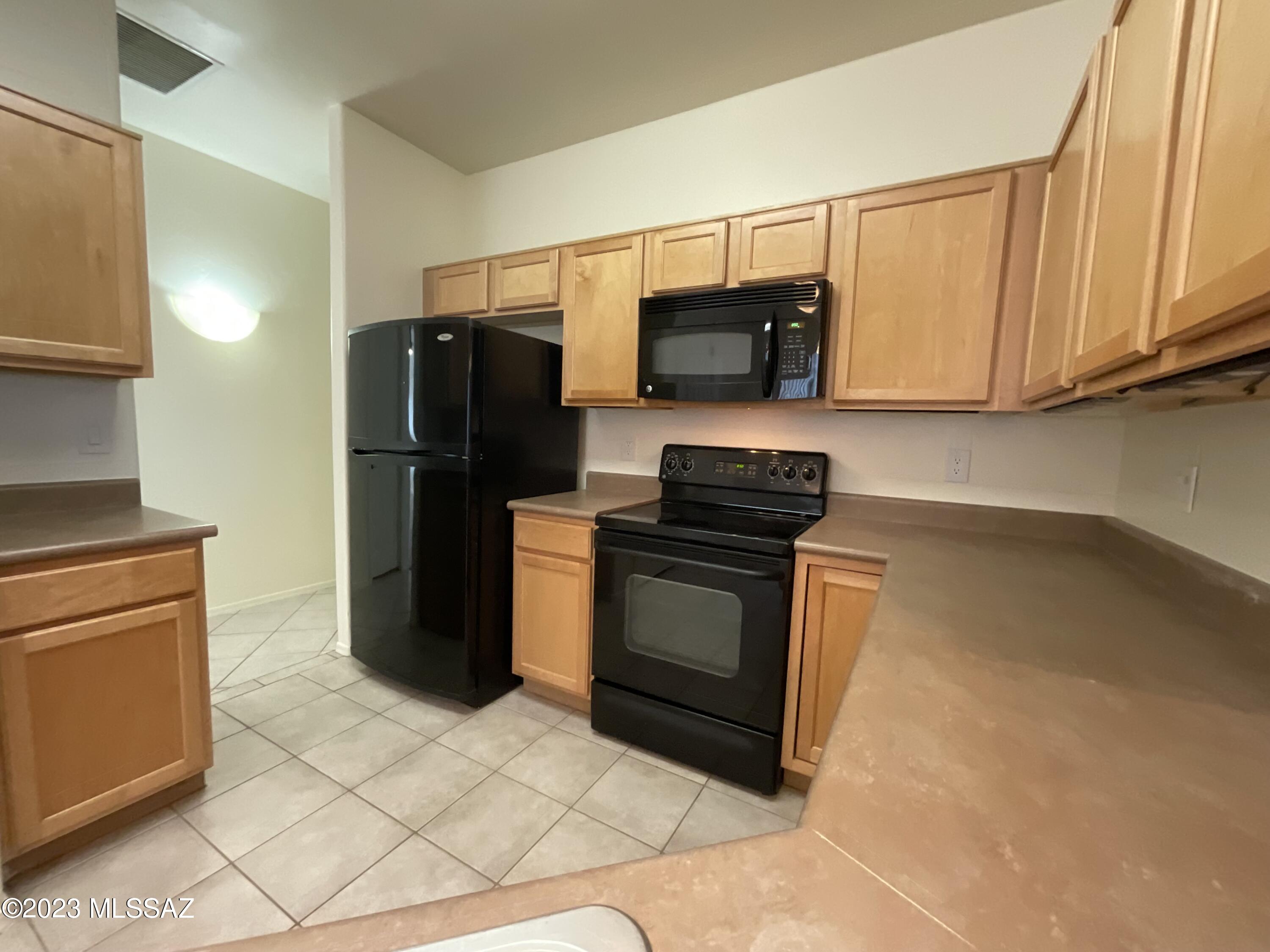 Continental Reserve Blk. 7 & 8 (1-82) - Residential