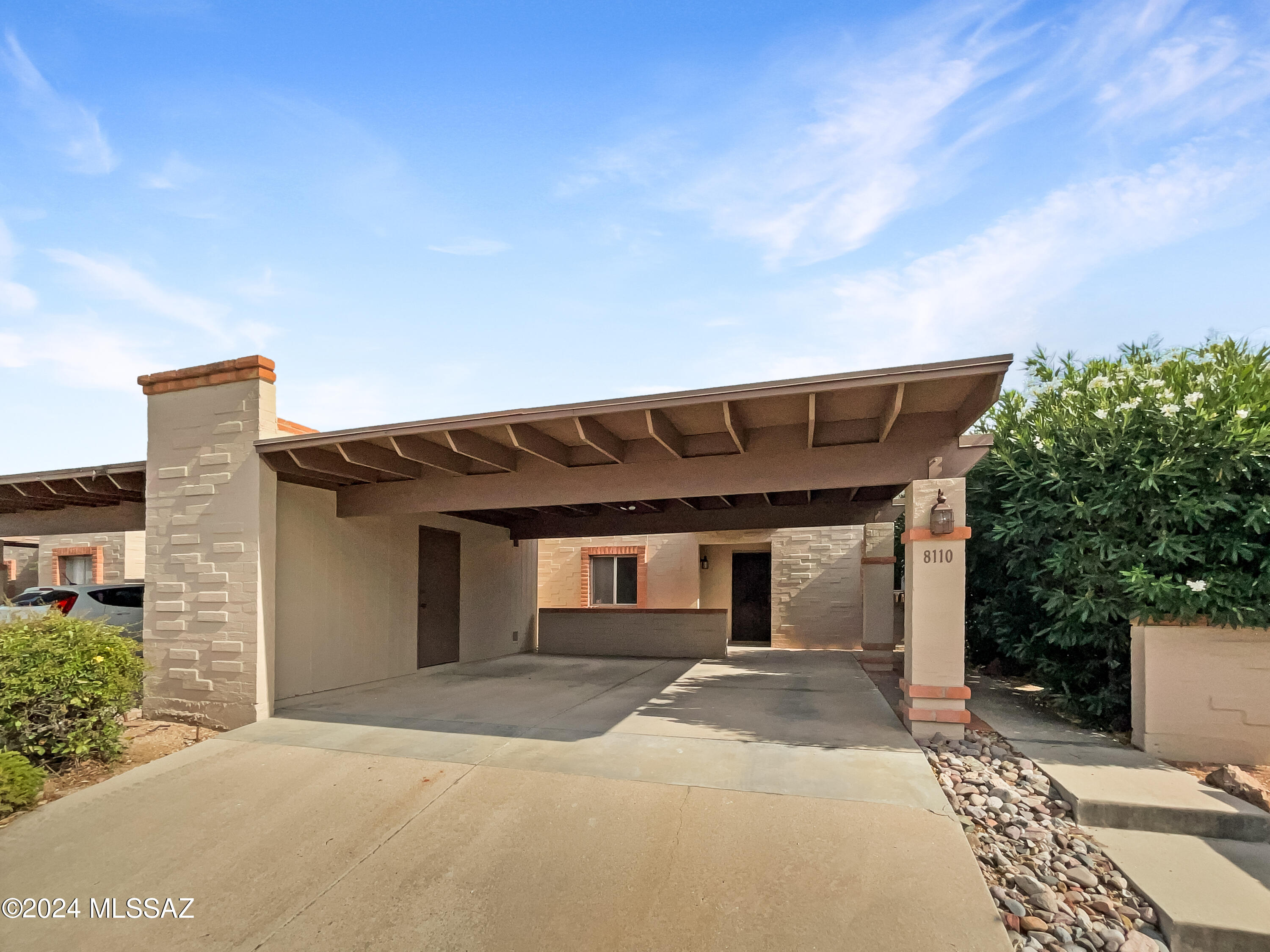 View Tucson, AZ 85715 townhome