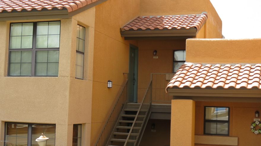 Very nice 1 bedroom 1 bath condo, located in the catalina foothills, awesome mountain and city light views from this unit. This condo offers very spacious rooms, fireplace in the family room, lots of cabinets in kitchen, covered patio, community offers tennis, exercise facilities, pool and spa. This unit will be clean and ready 09/01/2015