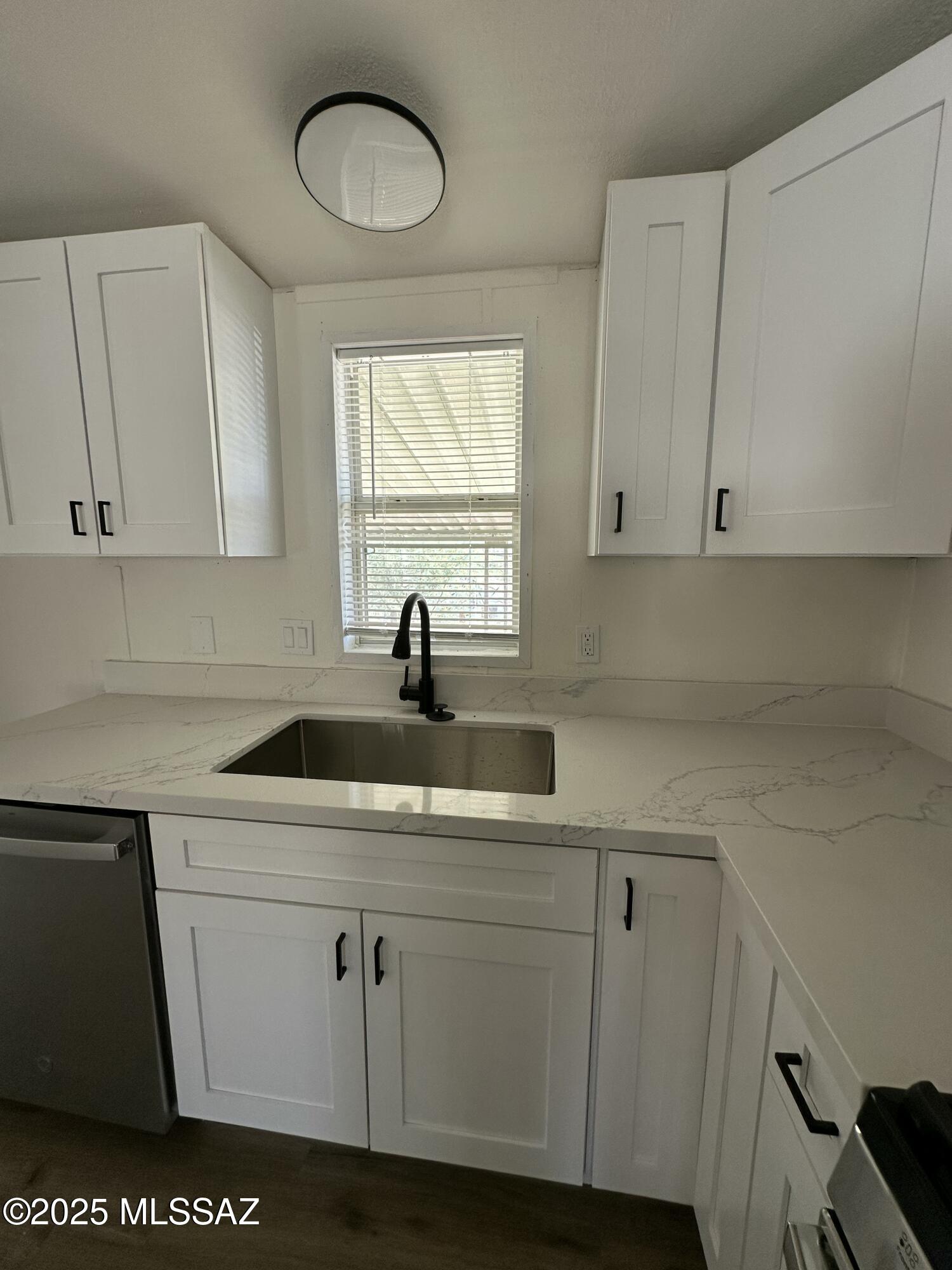 201 N Catalina Avenue