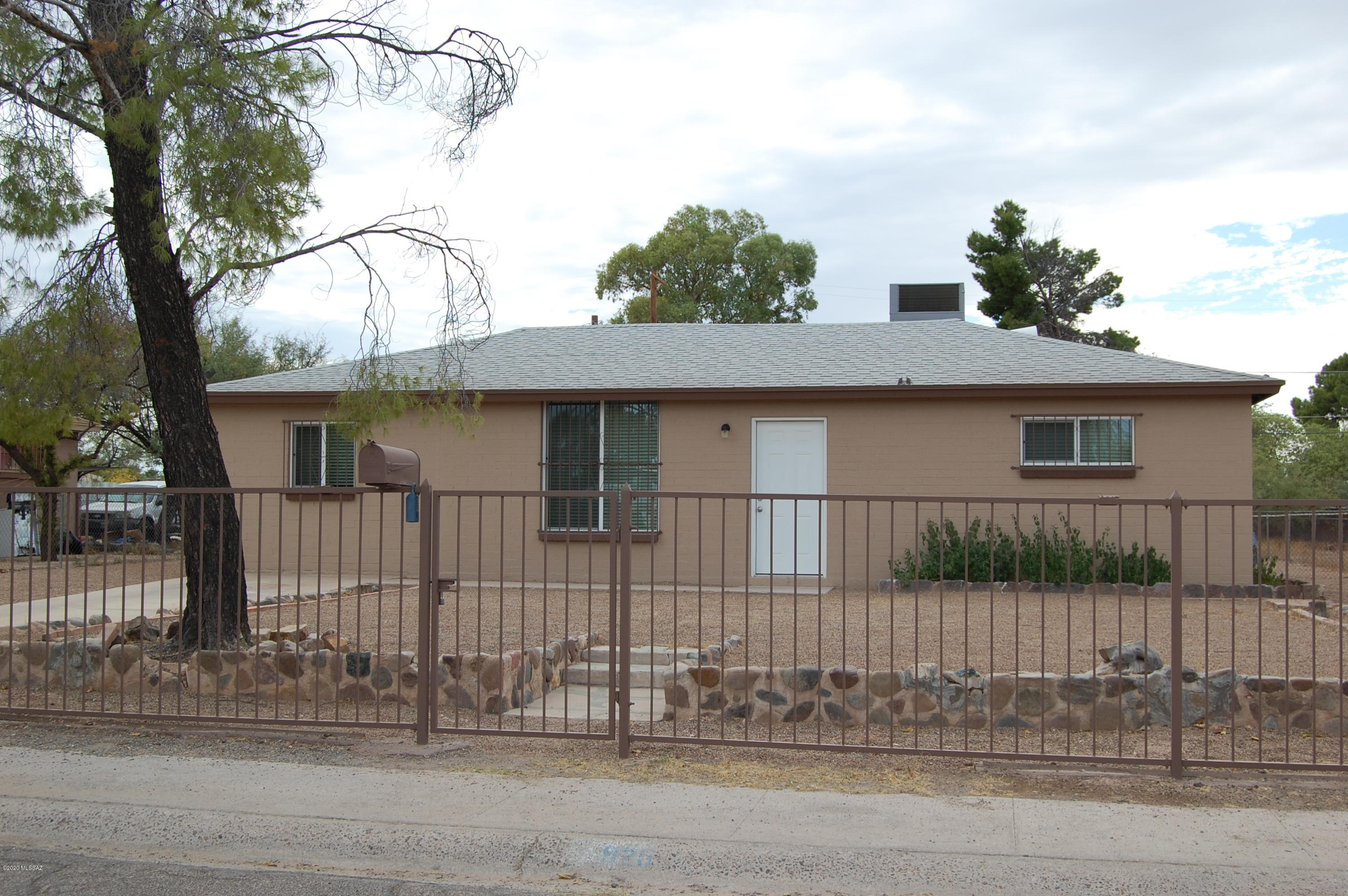 Mission Manor NO. 7 - Residential