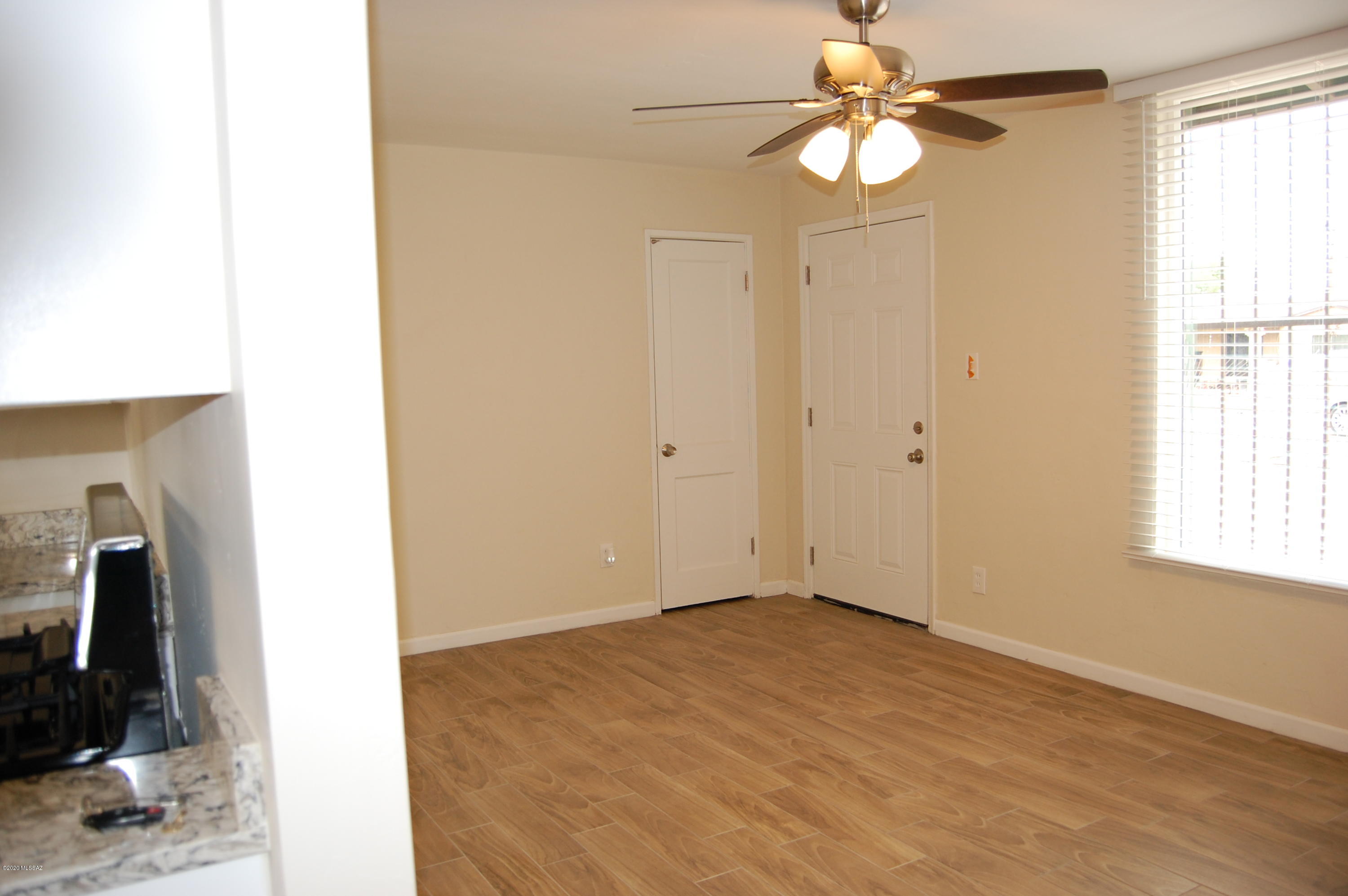 Mission Manor NO. 7 - Residential
