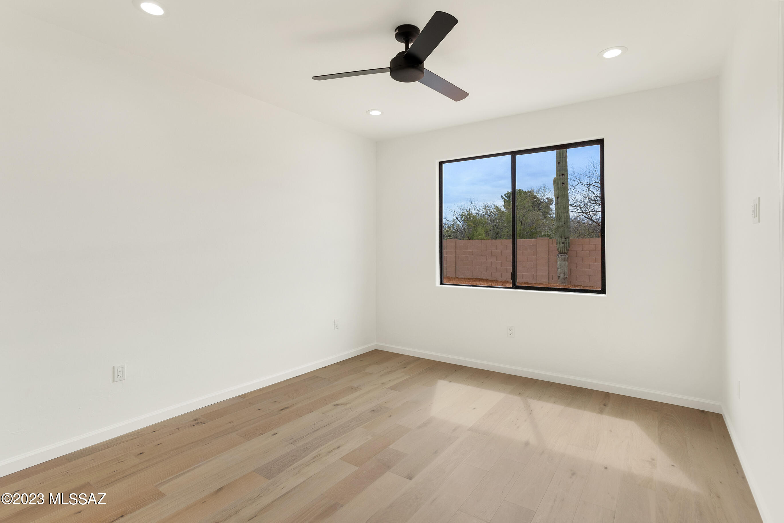 El Rancho Merlita (1-16) - Residential