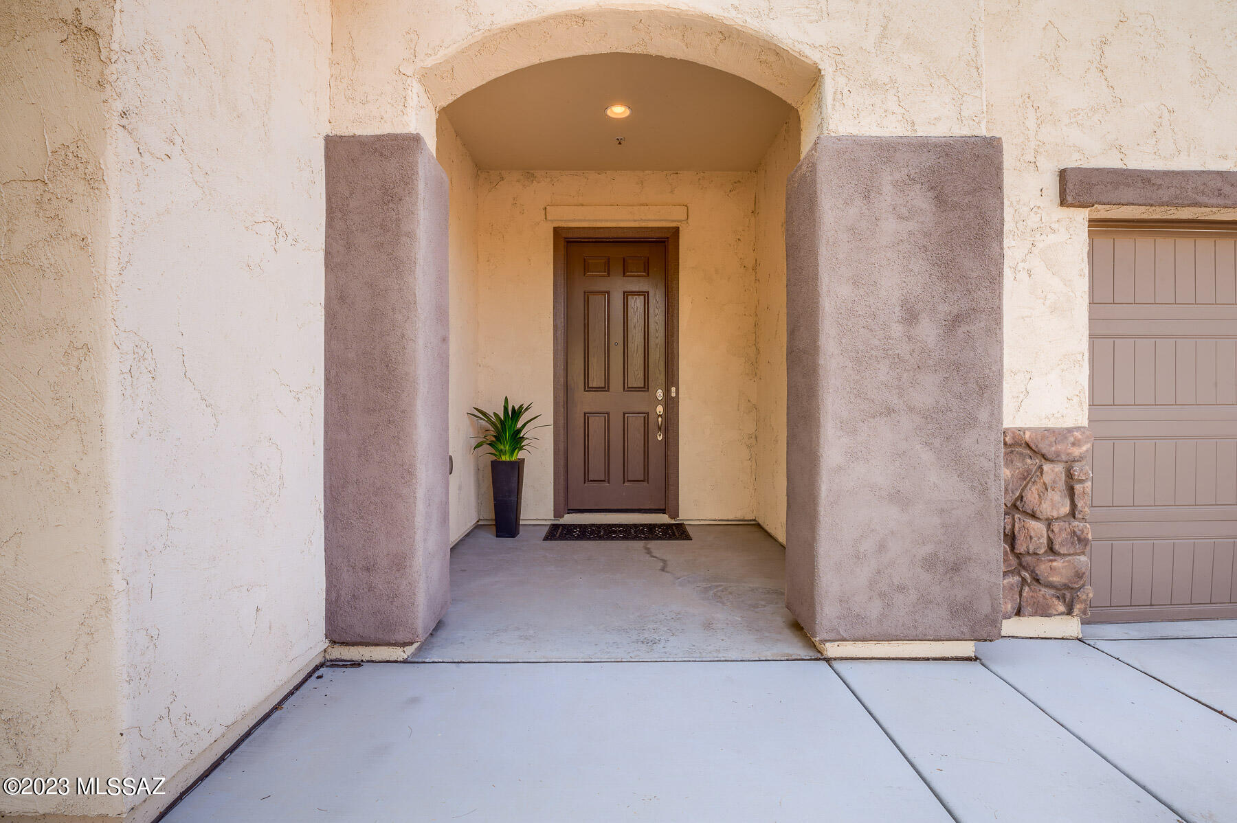 Silverbell West R-10 SQ20140800103 - Residential