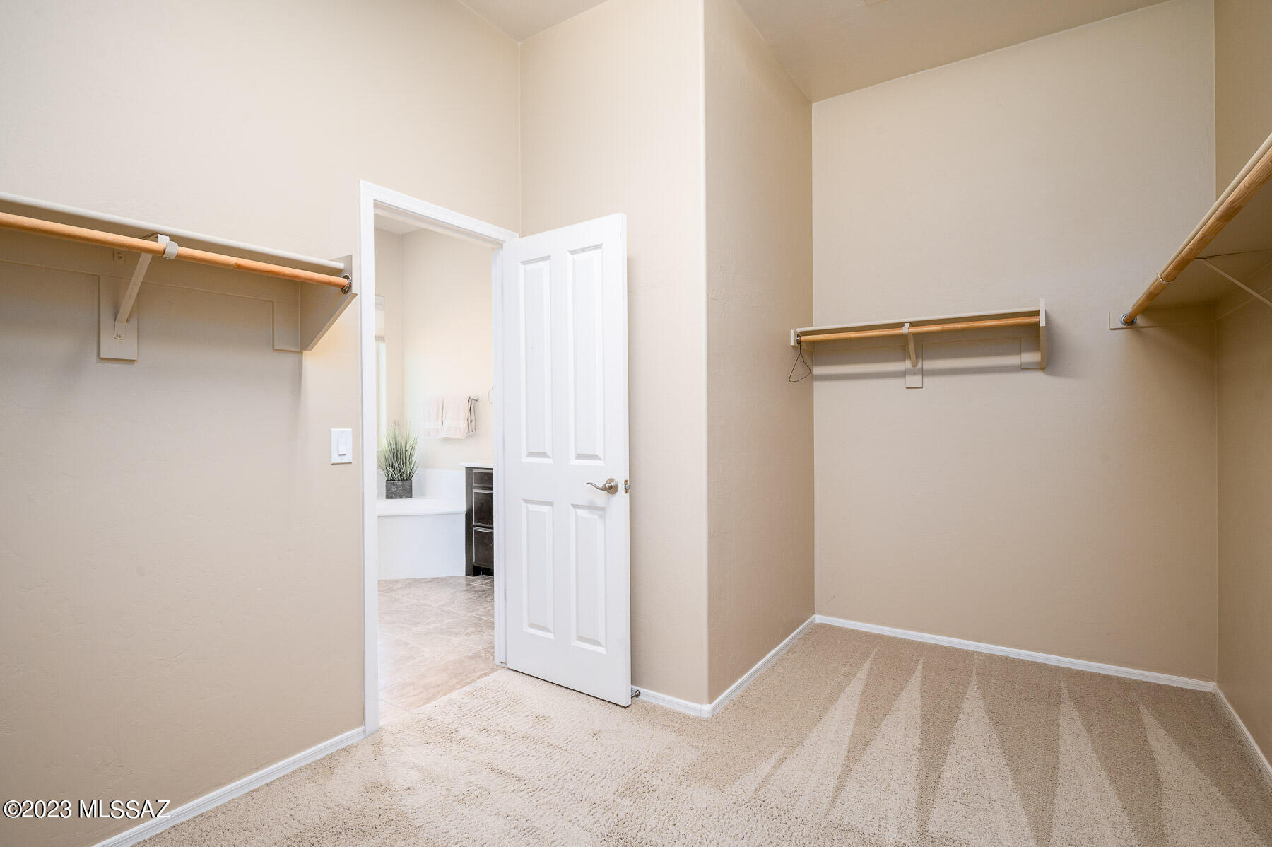 Silverbell West R-10 SQ20140800103 - Residential