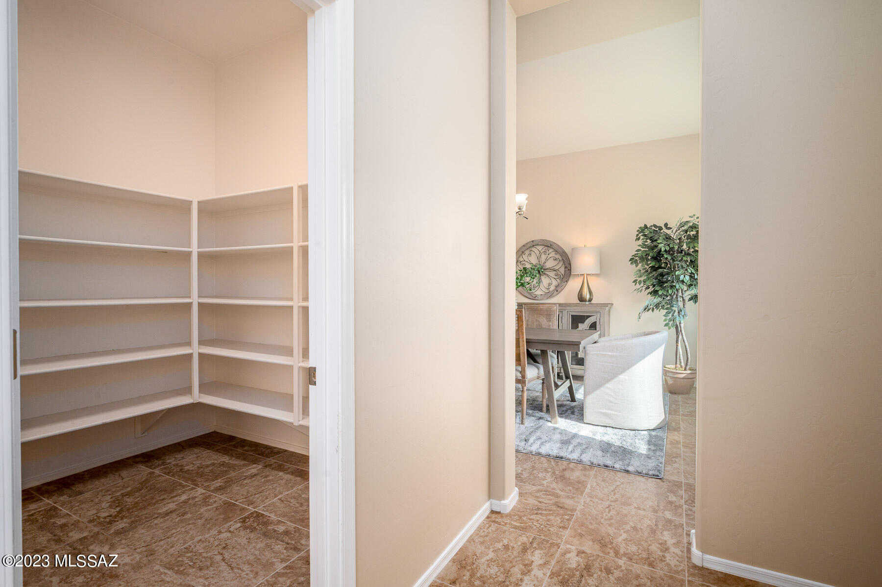 Silverbell West R-10 SQ20140800103 - Residential