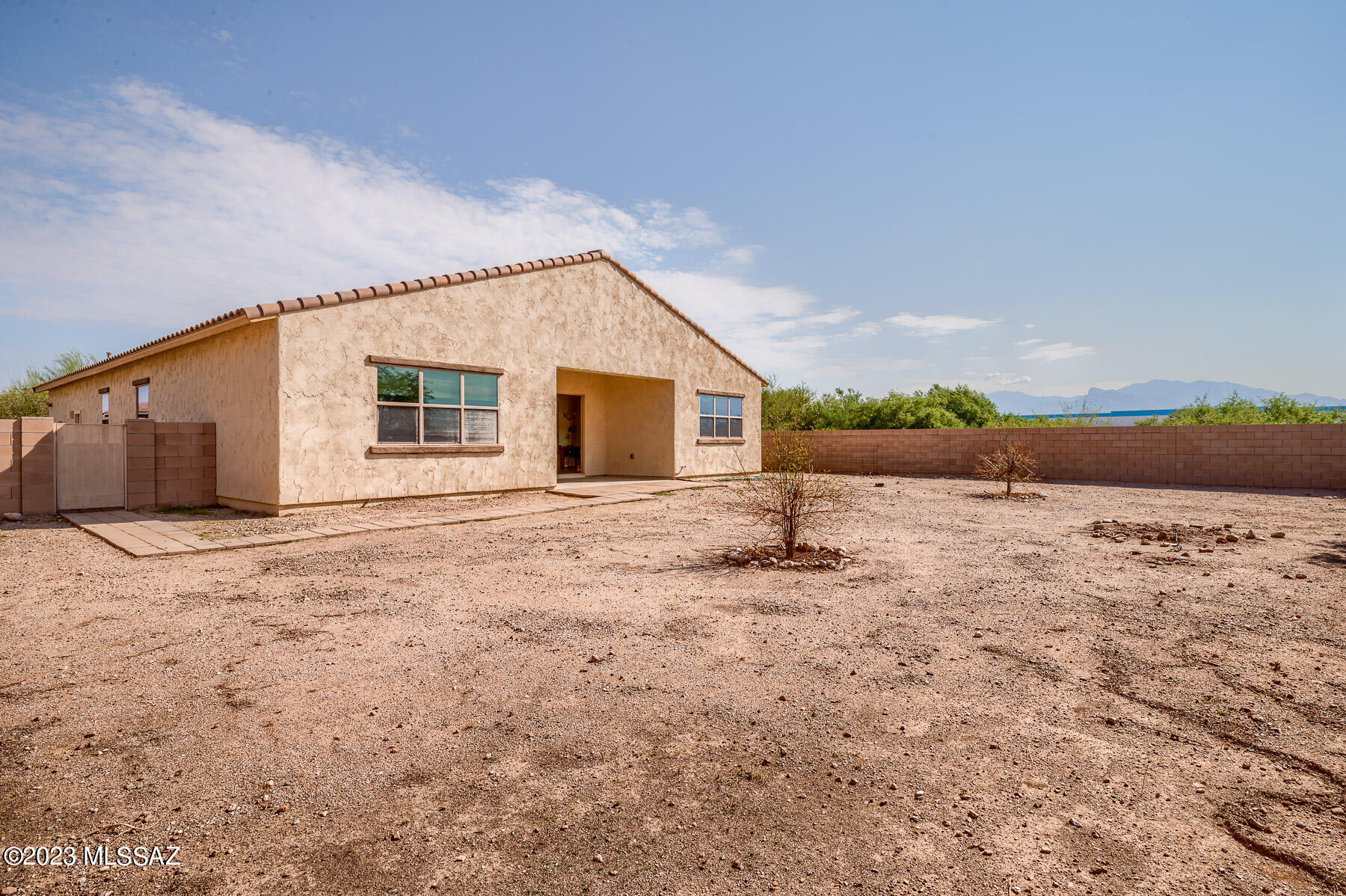 Silverbell West R-10 SQ20140800103 - Residential