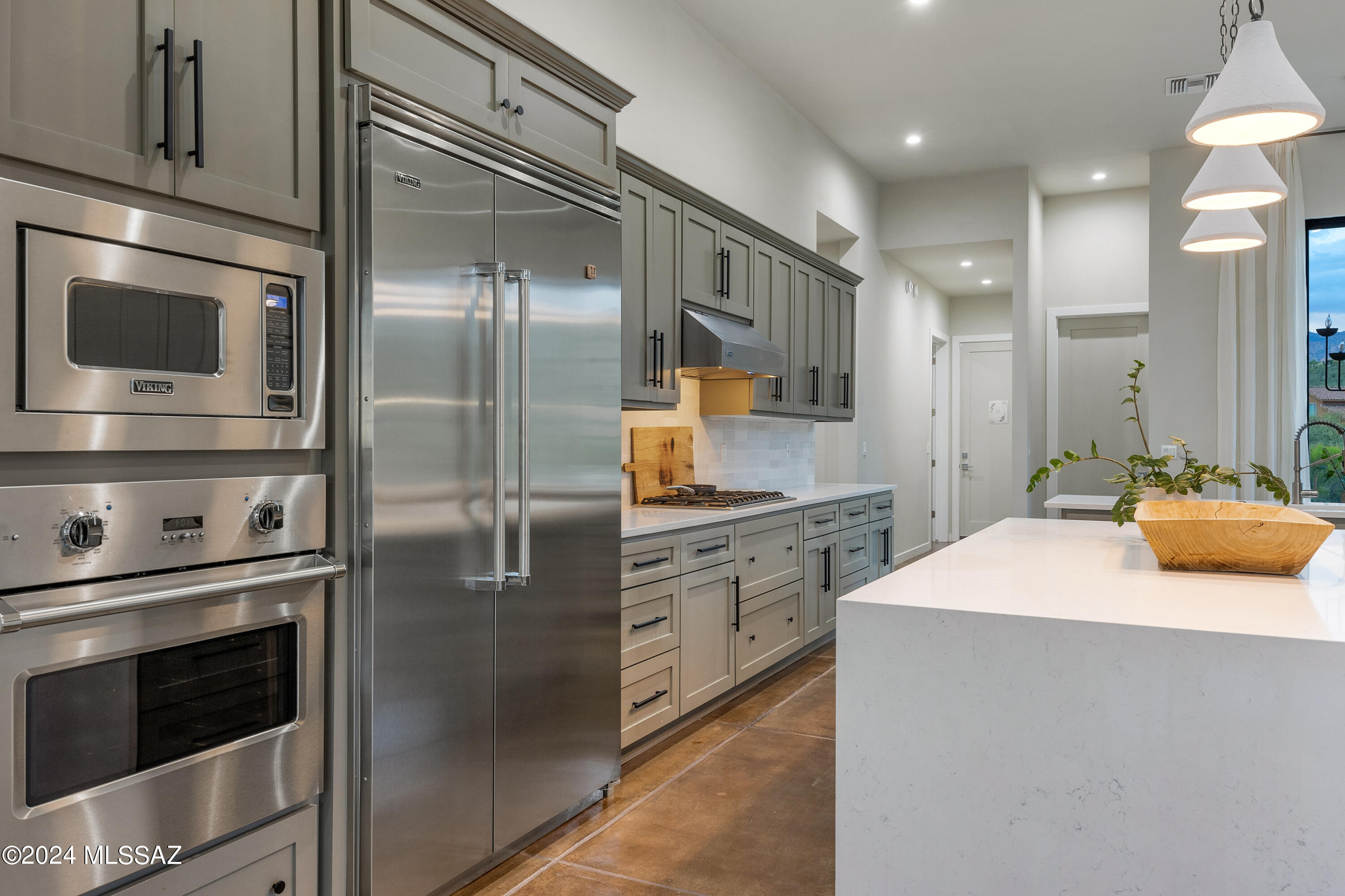 Sabino Mountain (1-290) - Residential