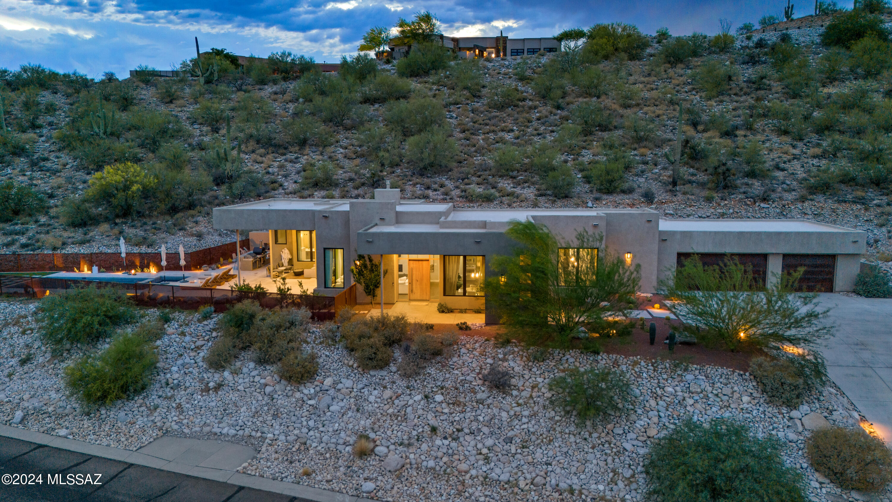 Sabino Mountain (1-290) - Residential