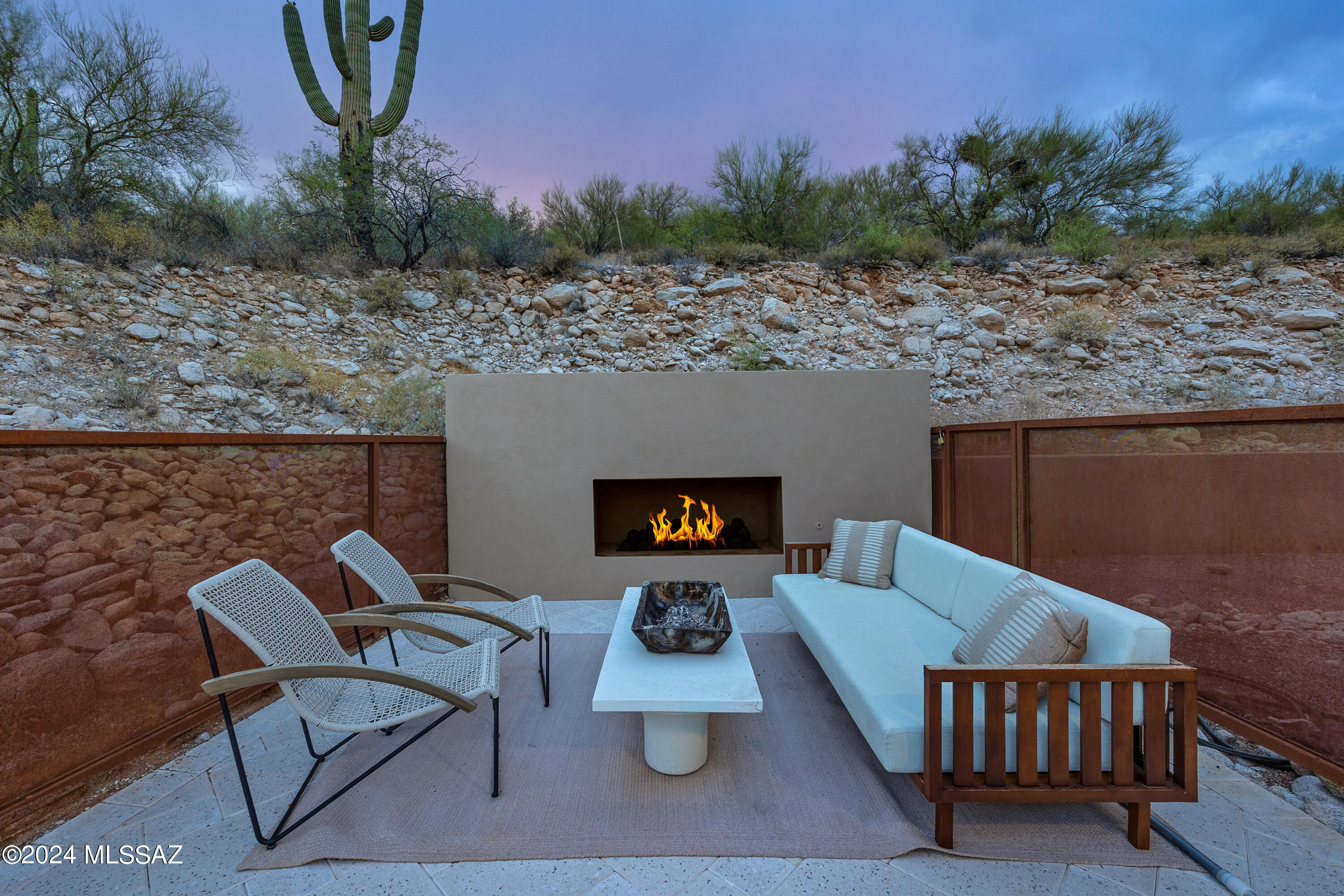 Sabino Mountain (1-290) - Residential