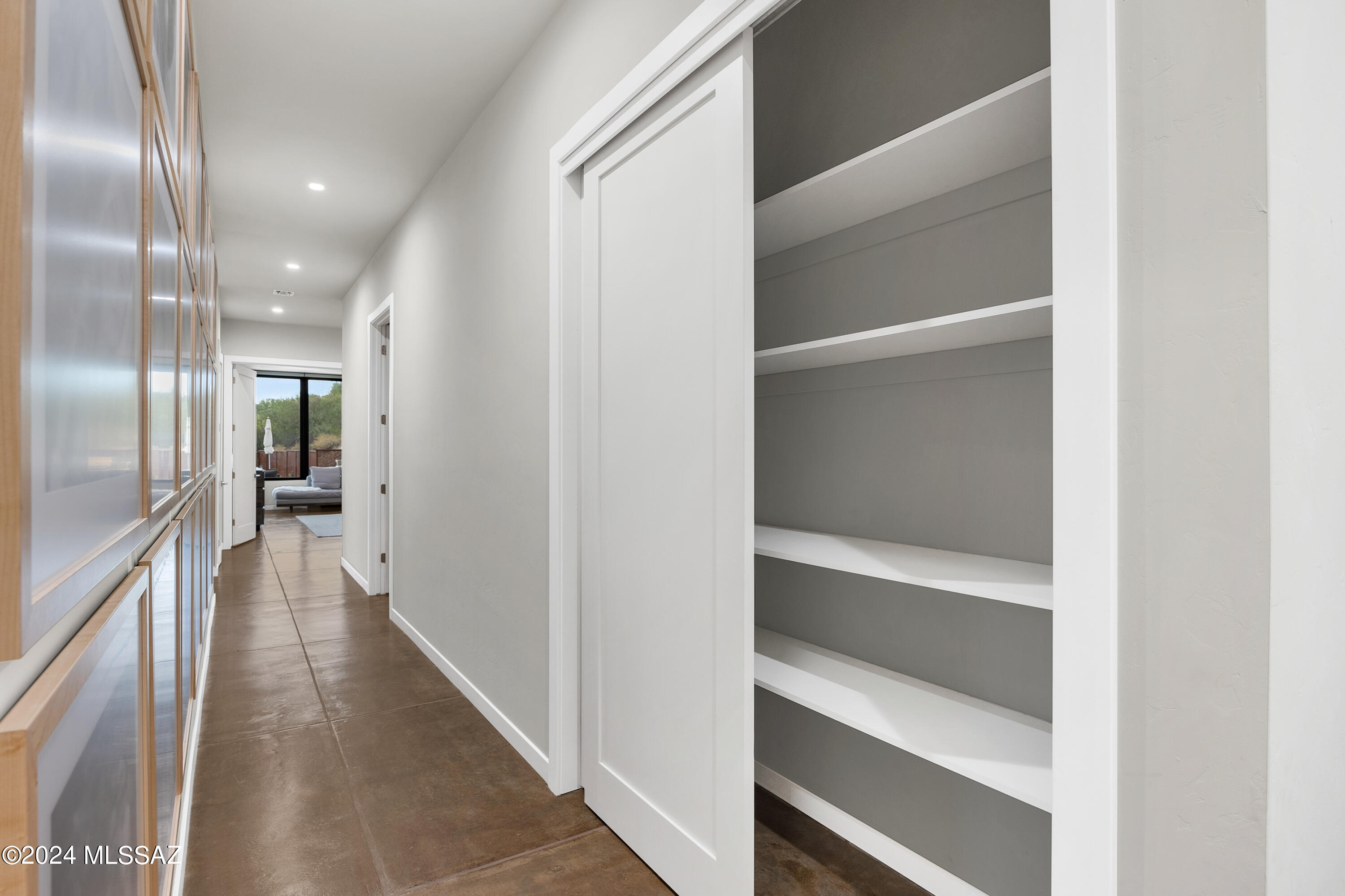 Sabino Mountain (1-290) - Residential
