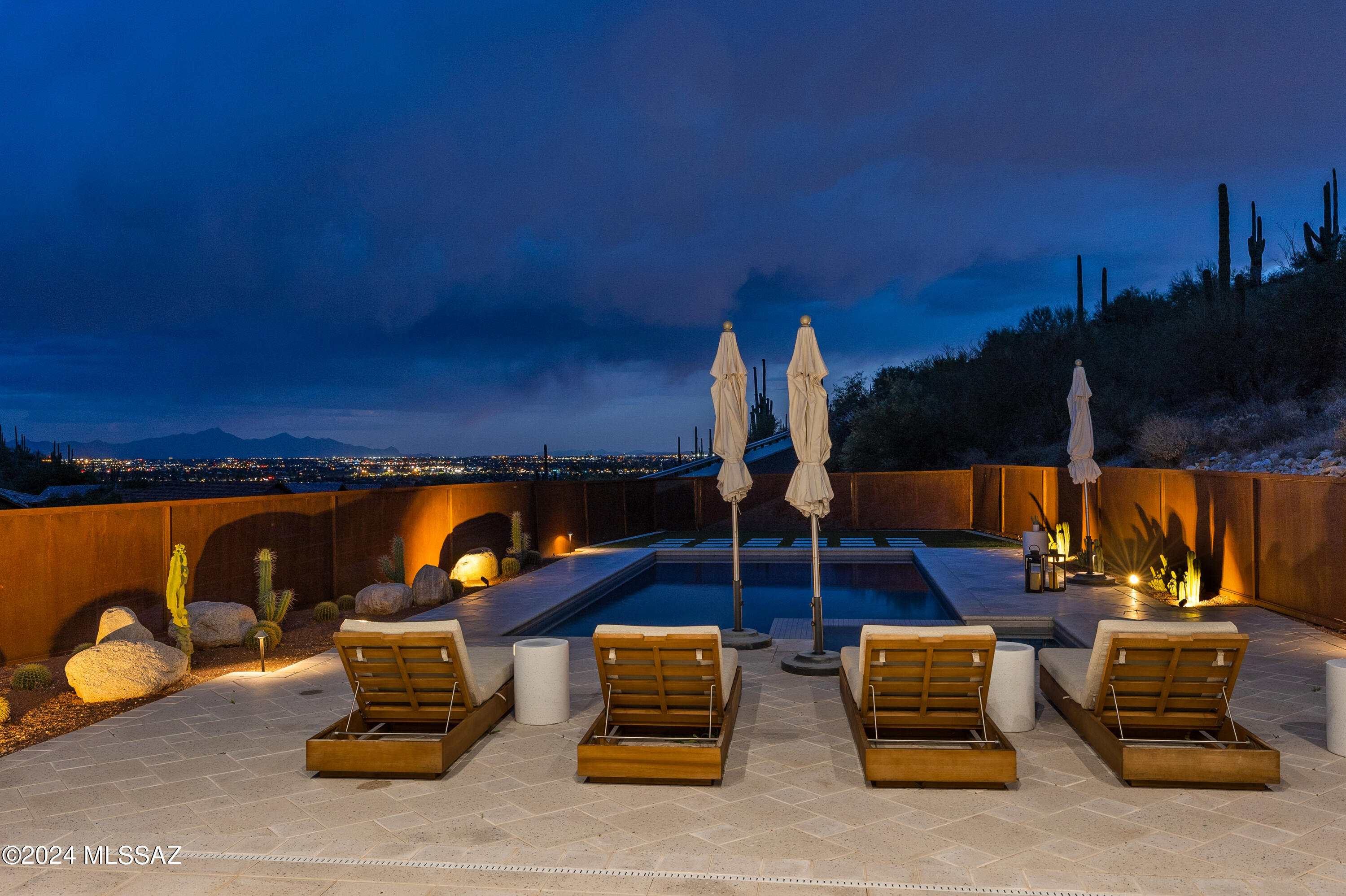 Sabino Mountain (1-290) - Residential