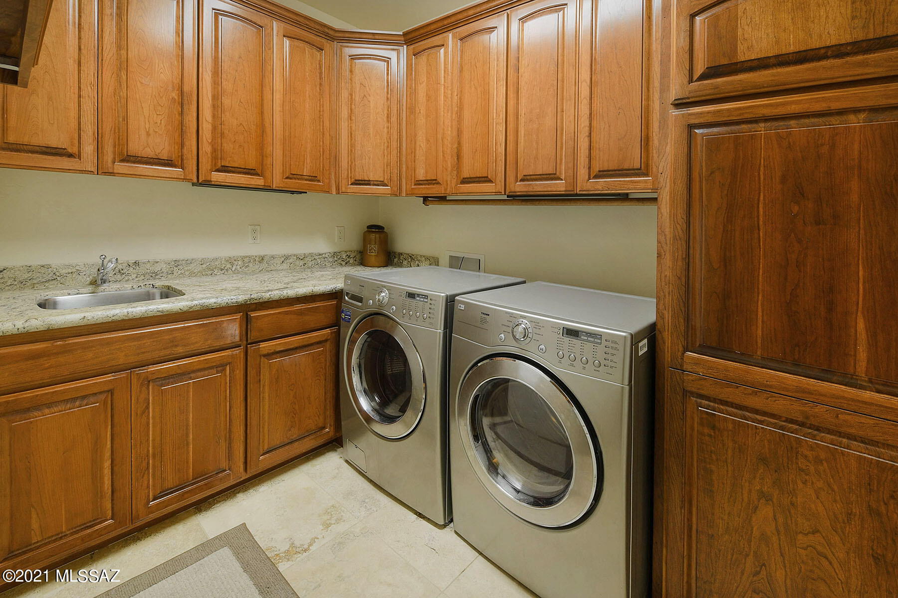 Sabino Mountain (1-290) - Residential