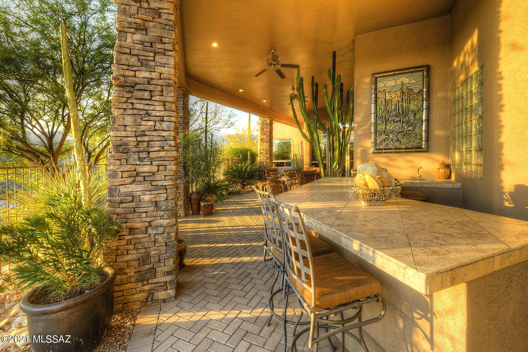 Sabino Mountain (1-290) - Residential