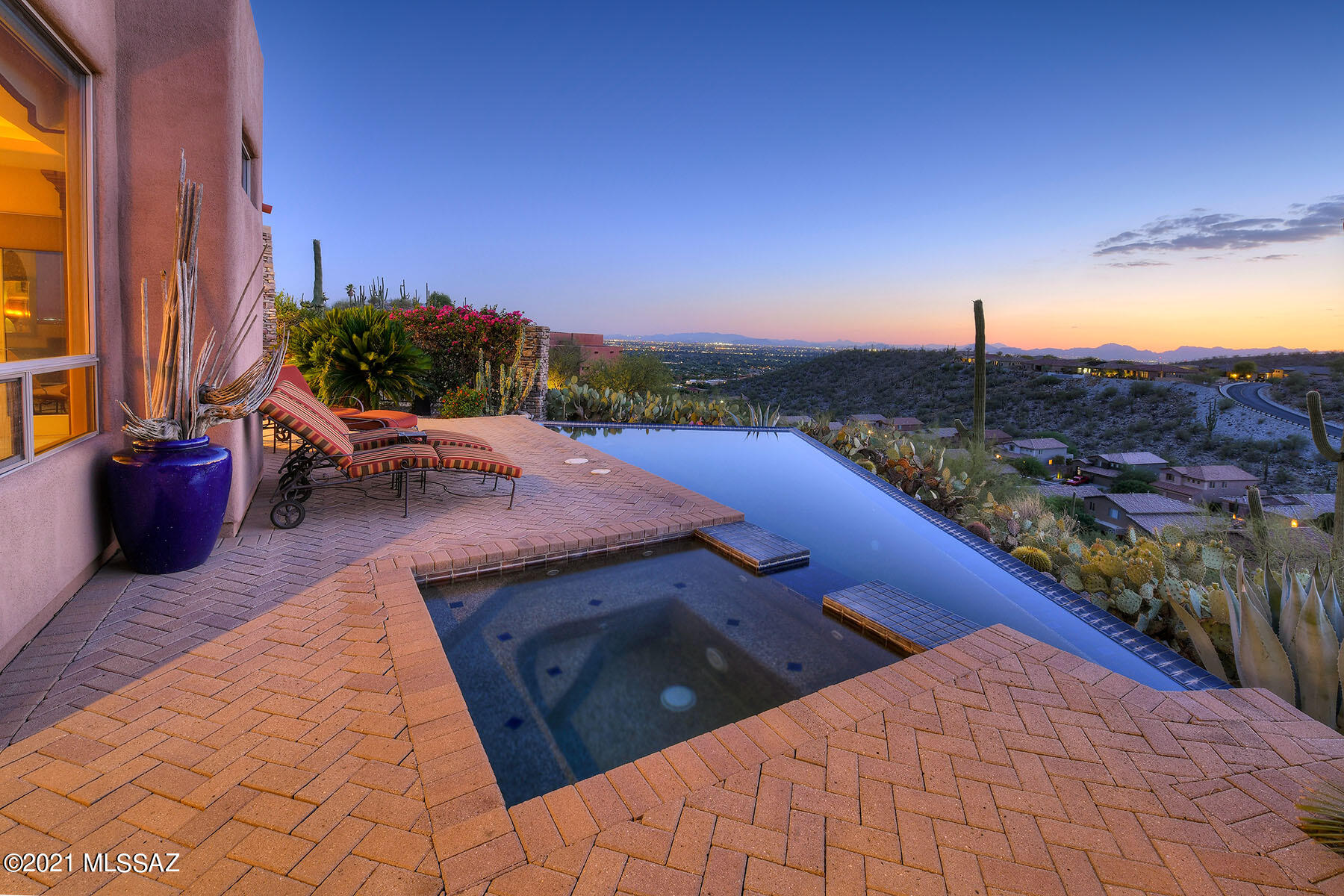 Sabino Mountain (1-290) - Residential