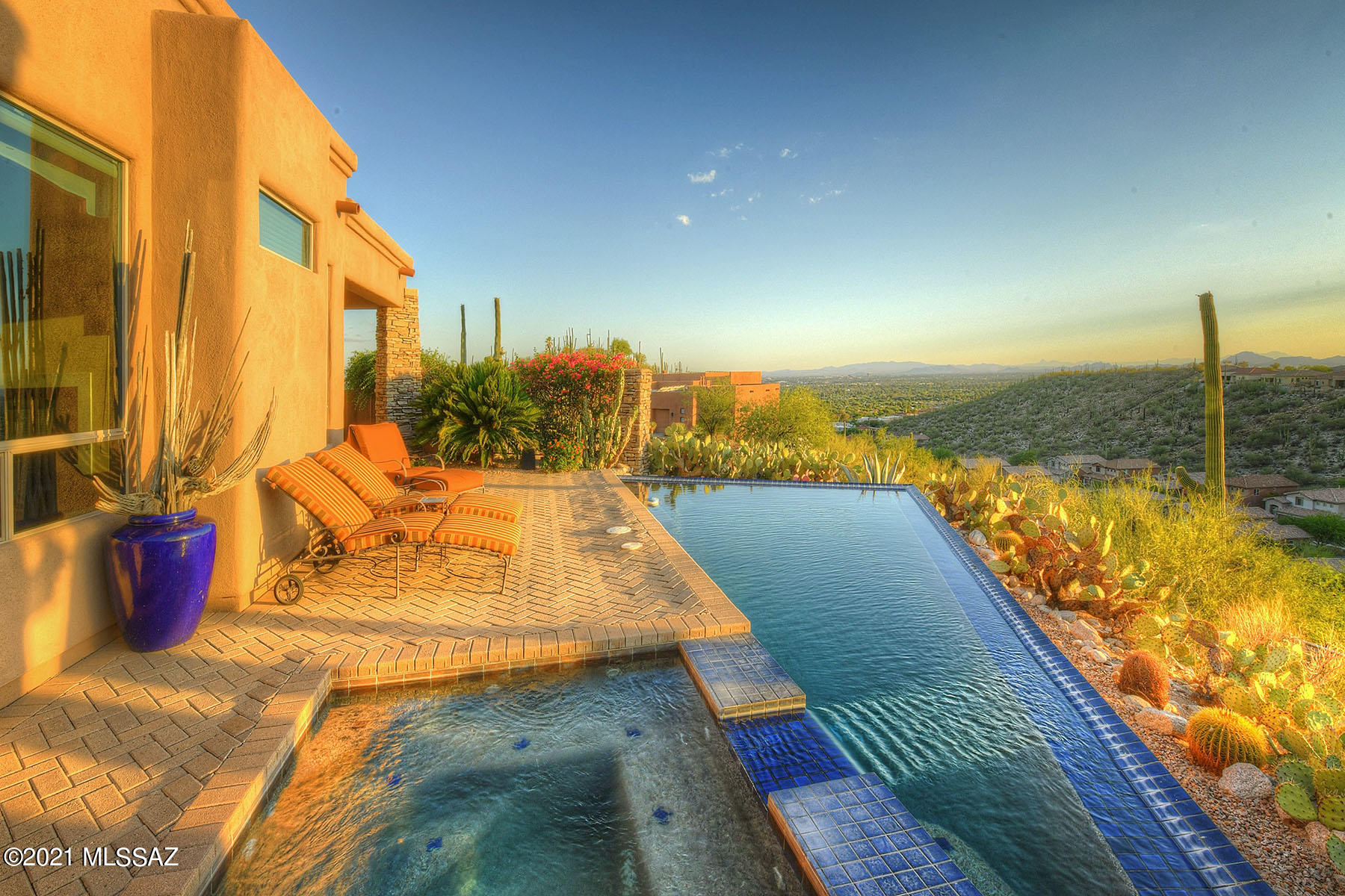 Sabino Mountain (1-290) - Residential