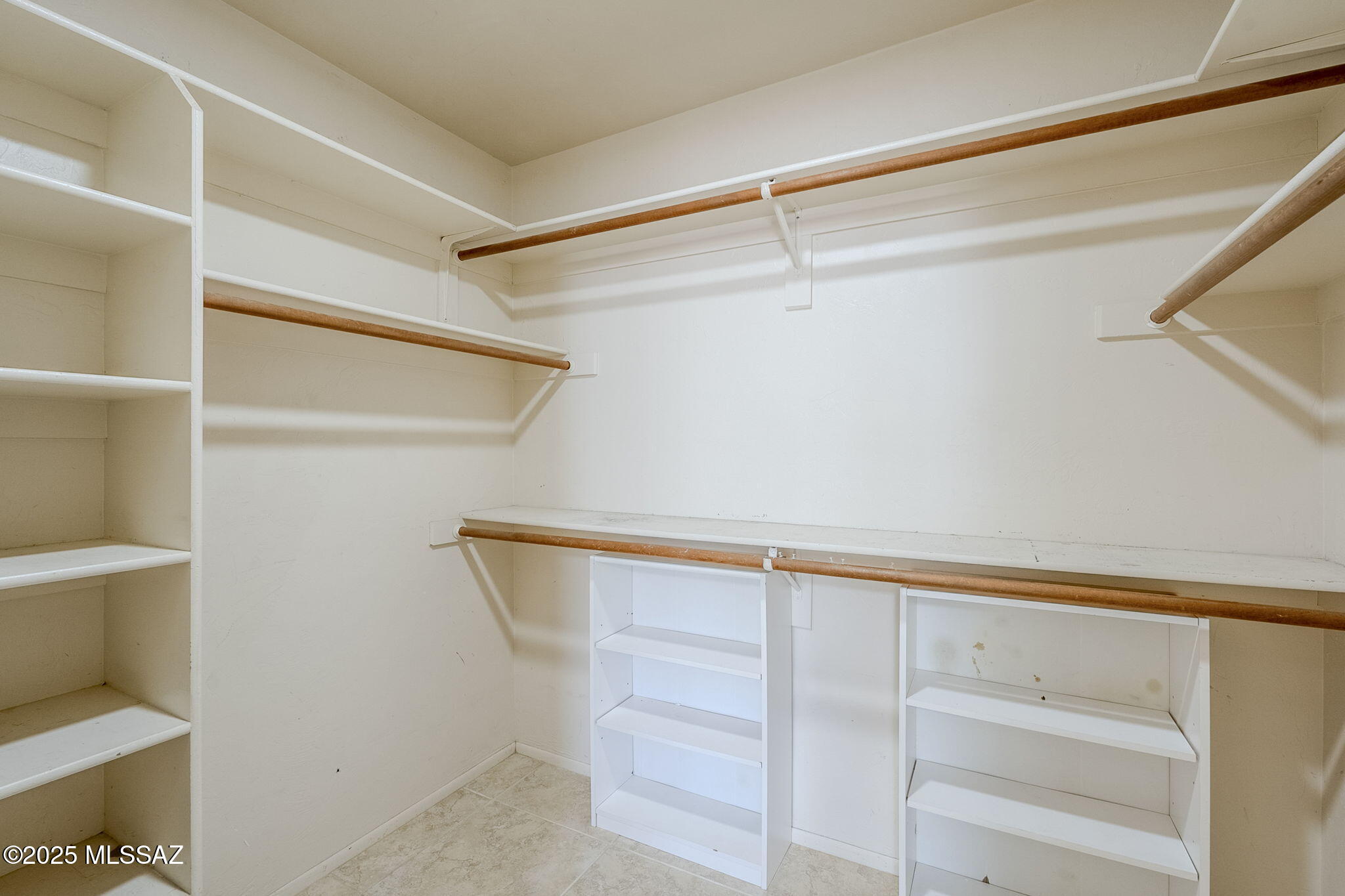 San Domingo (77-102) - Residential
