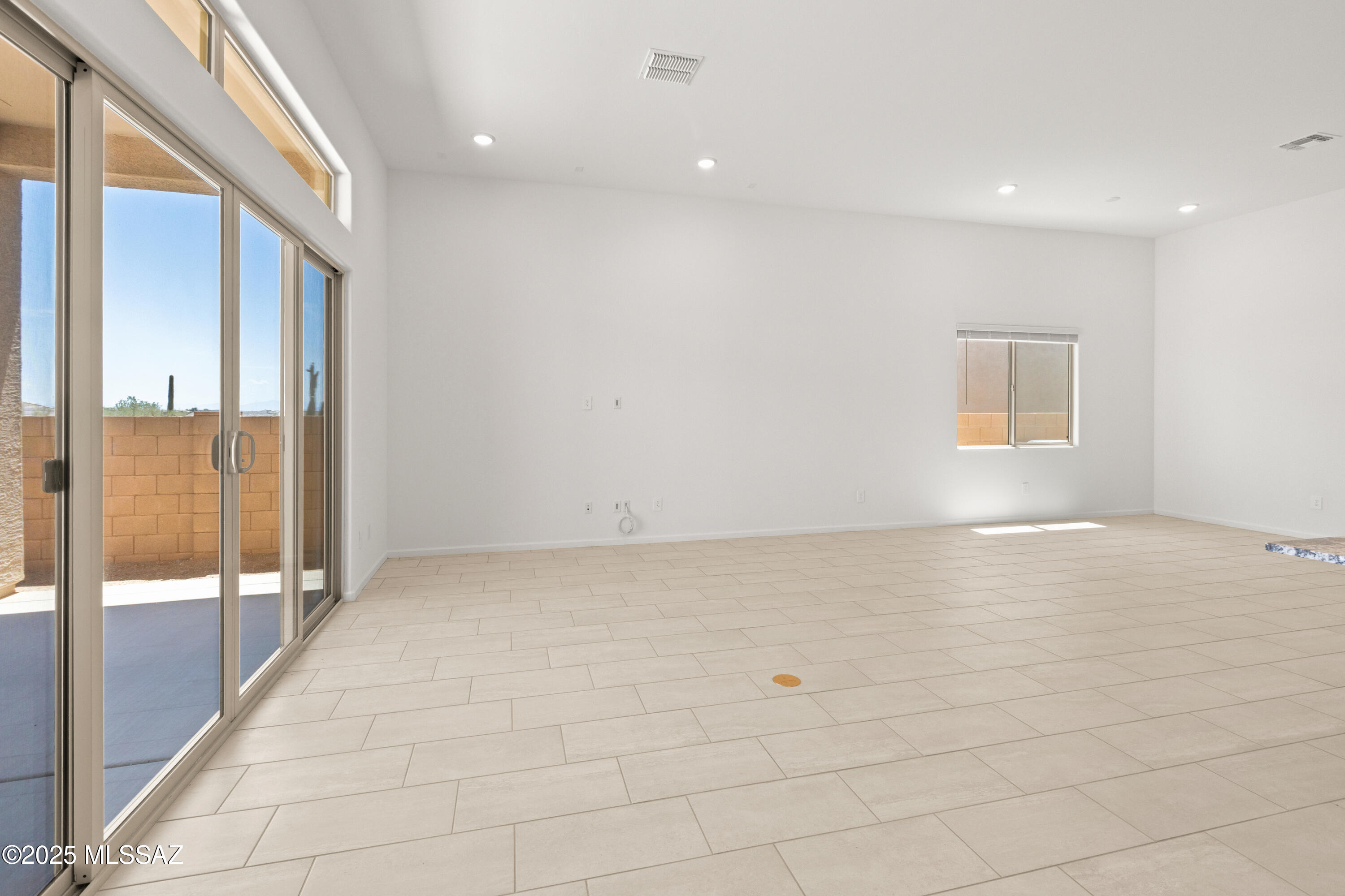 14726 N Saguaro Nest Trail