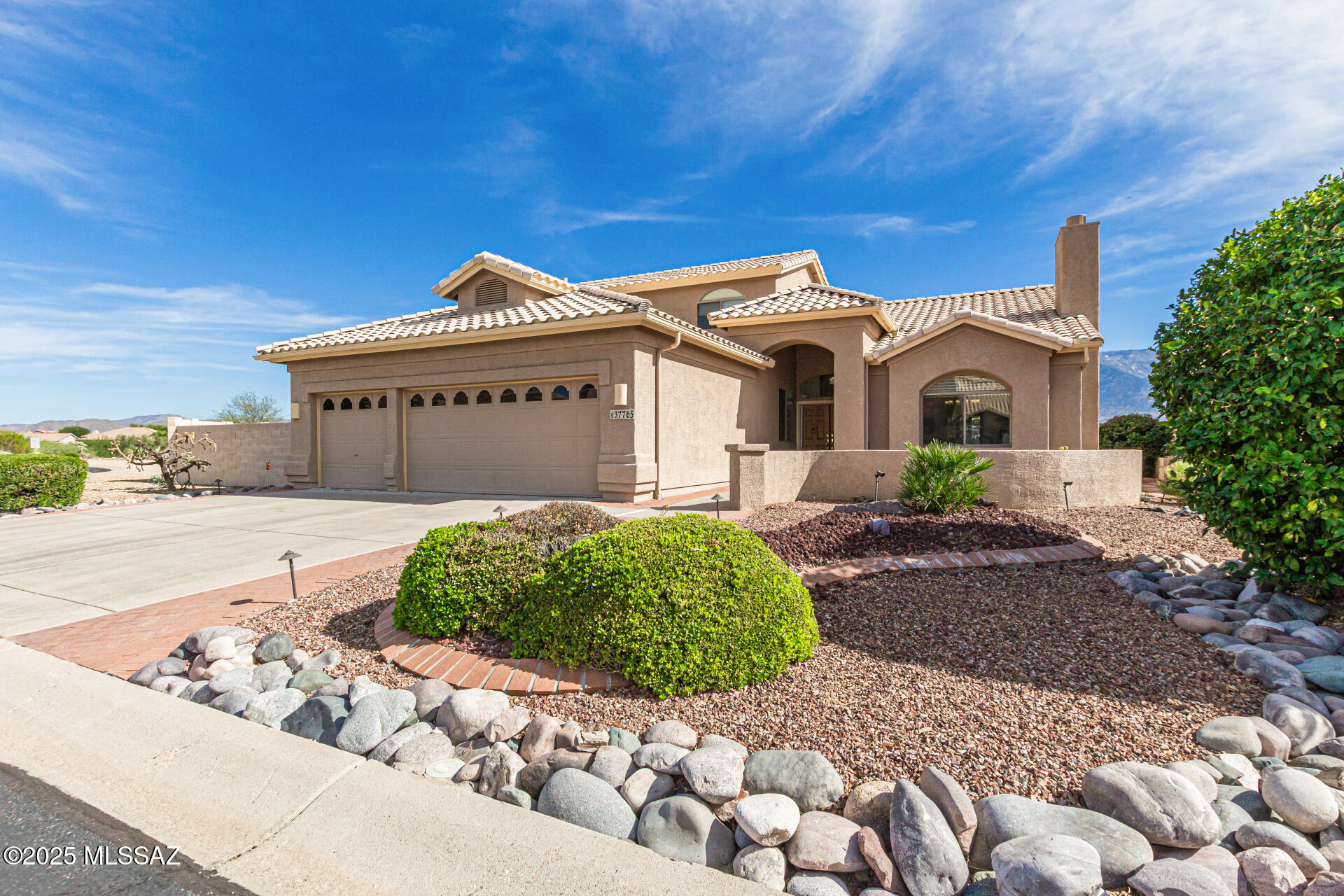 37765 S Boulder Wind Drive