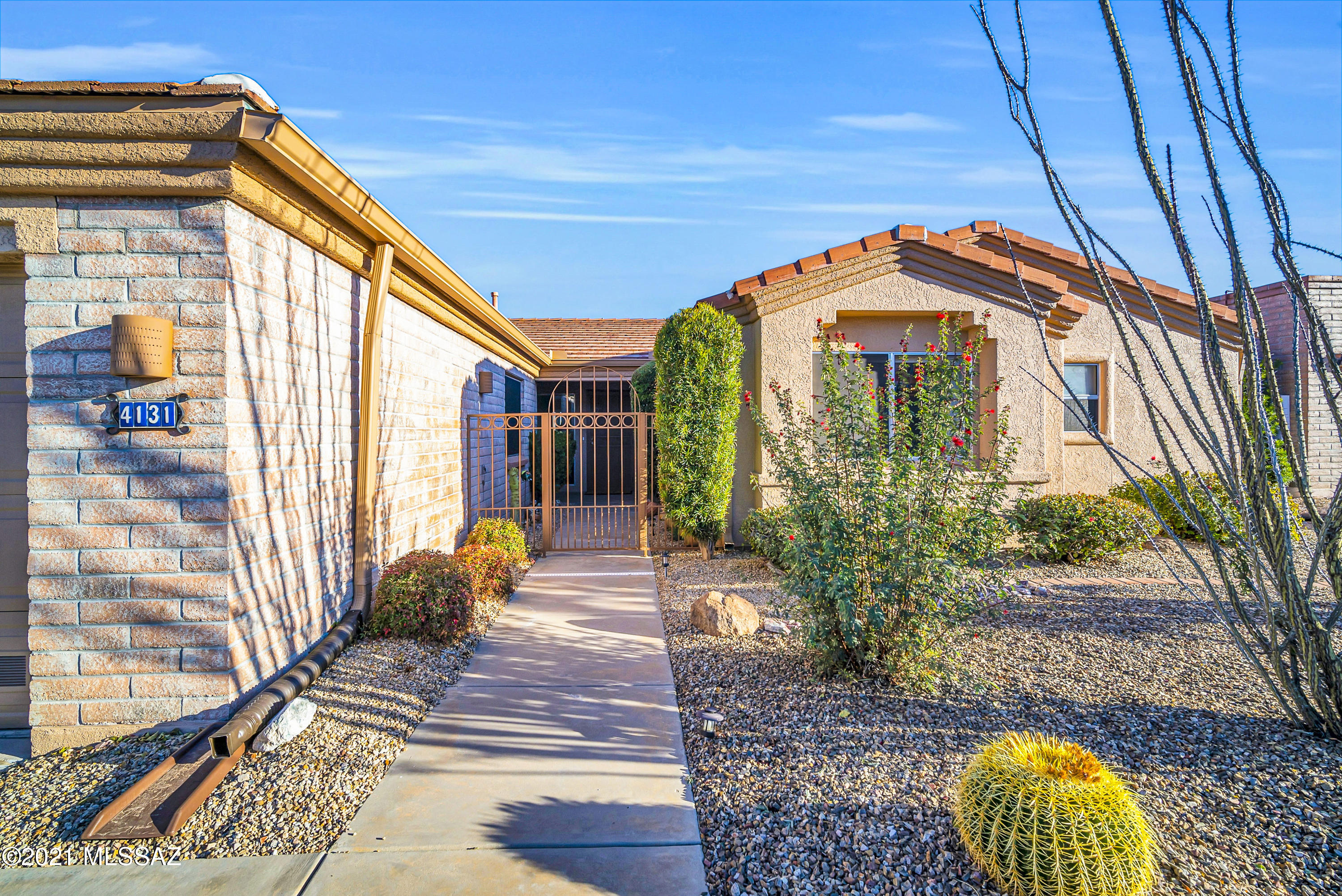 San Ignacio Heights (93-135) - Residential