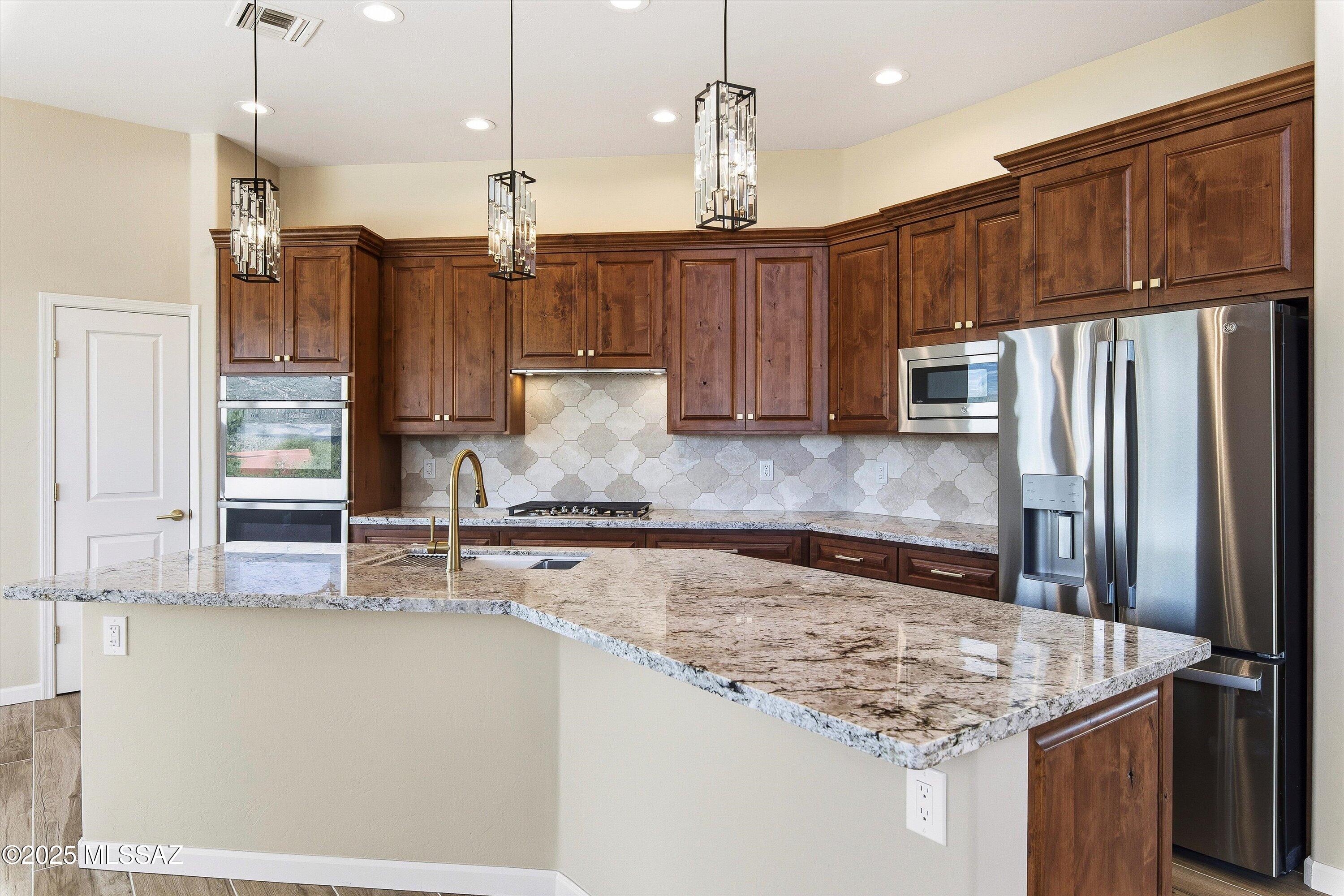 Coyote Creek (1-395) - Residential
