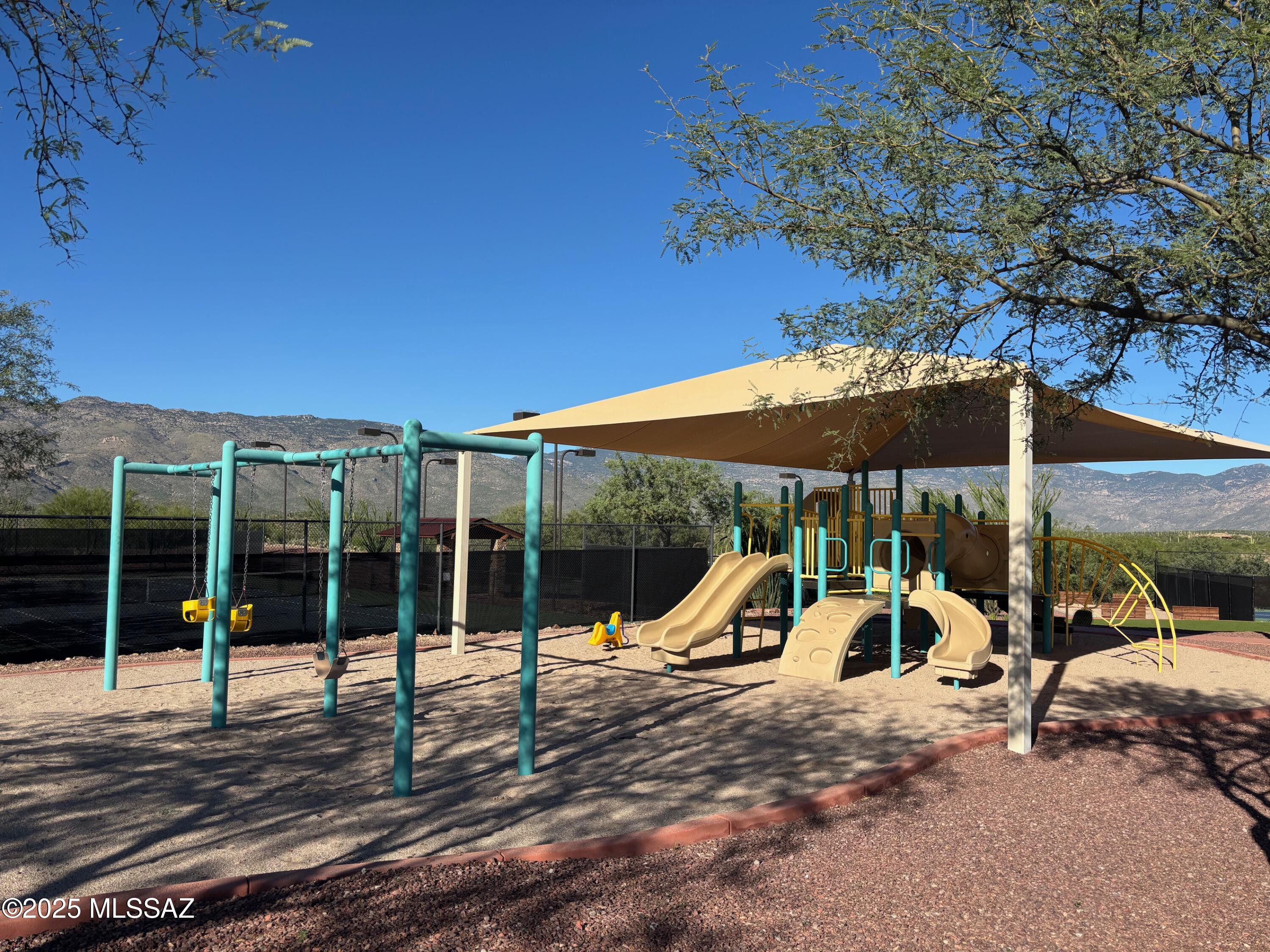 Coyote Creek (1-395) - Residential