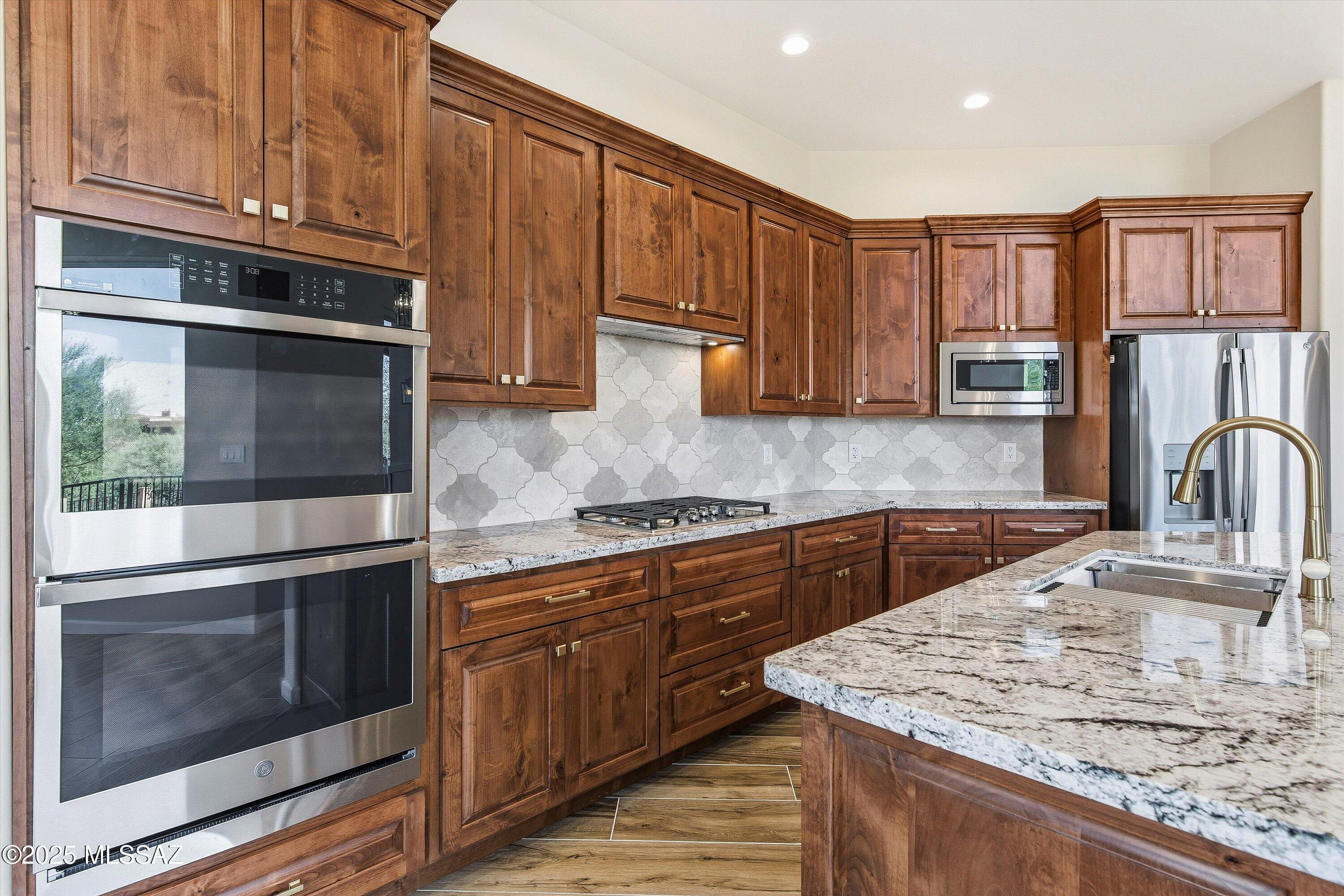 Coyote Creek (1-395) - Residential