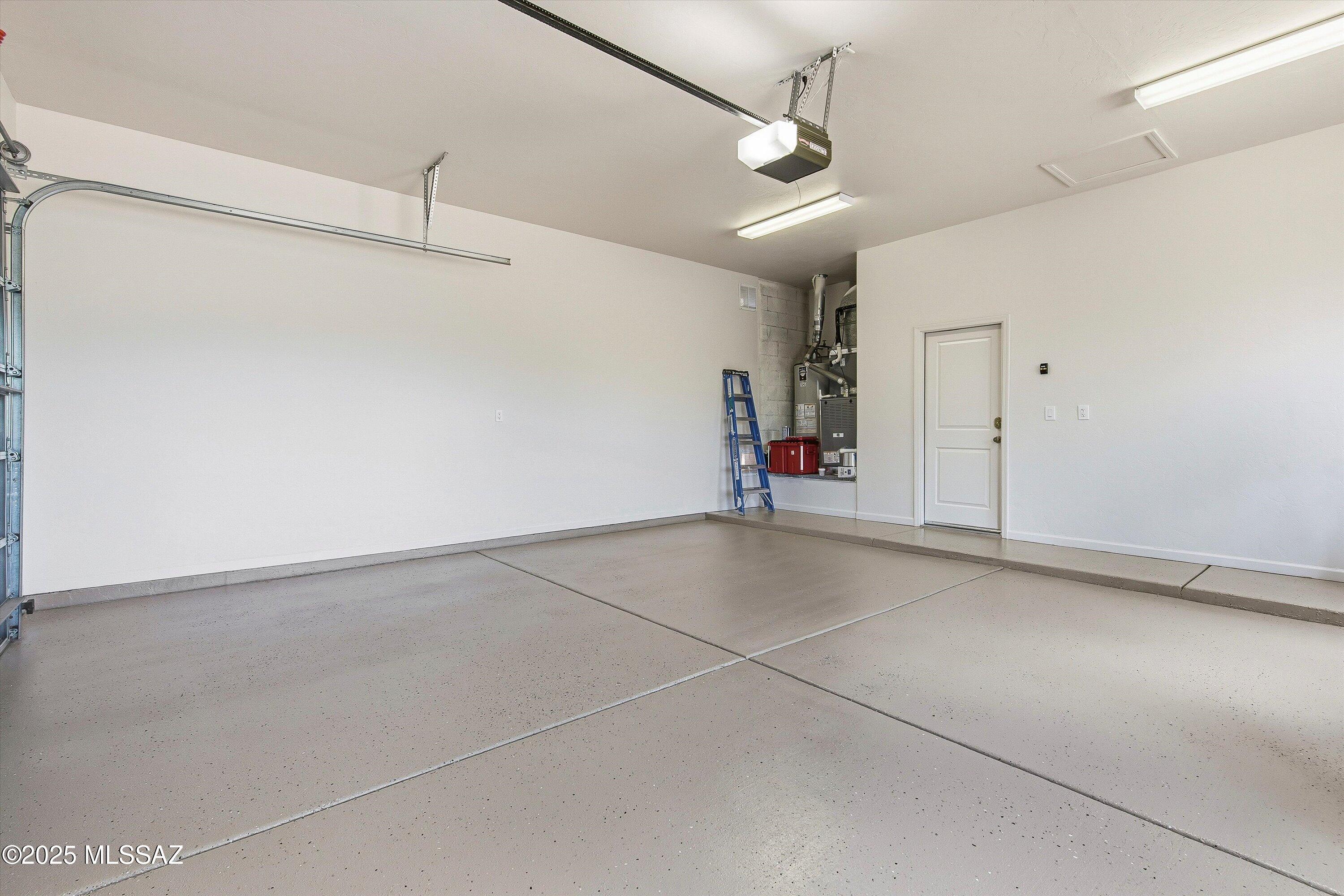 Coyote Creek (1-395) - Residential