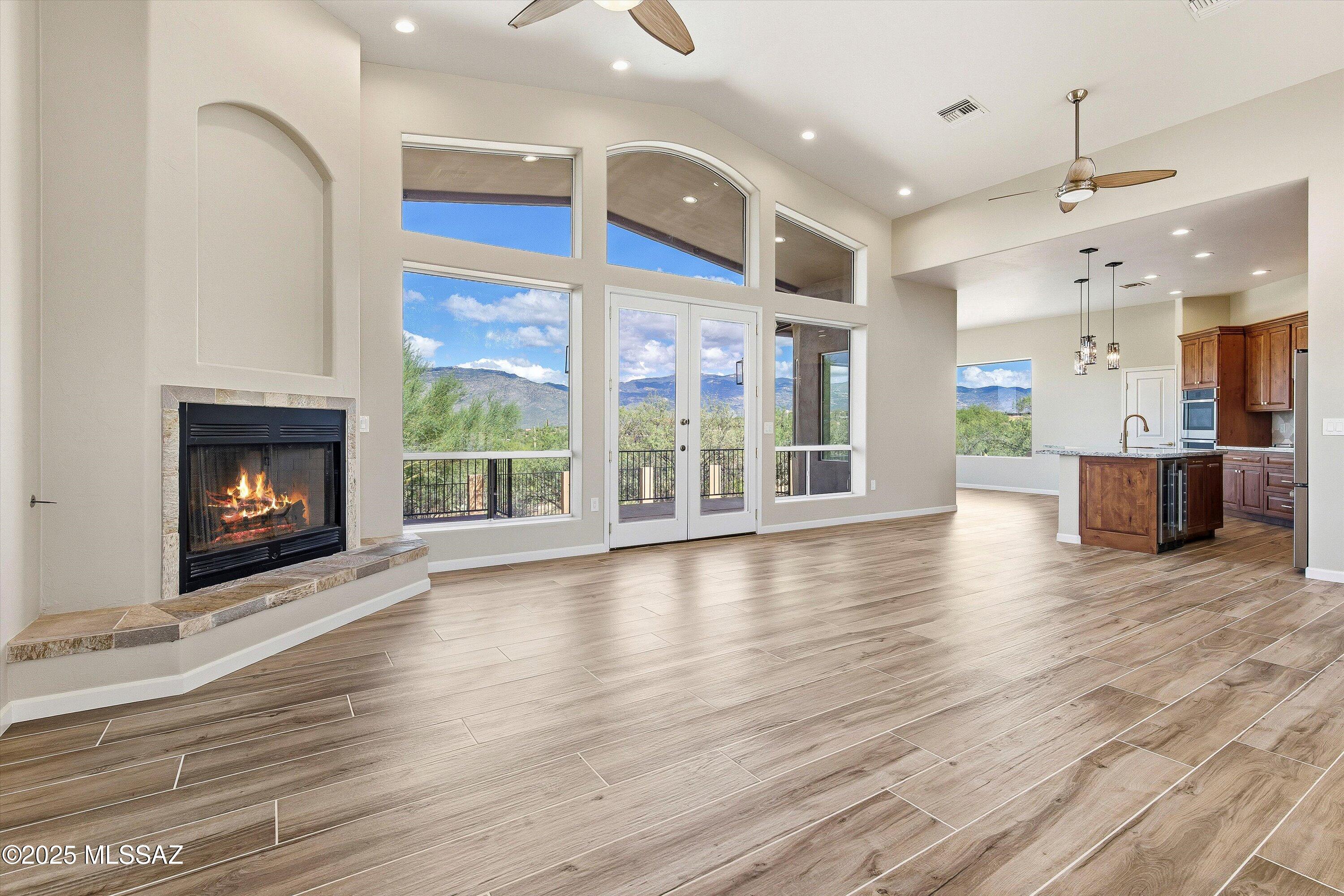 Coyote Creek (1-395) - Residential