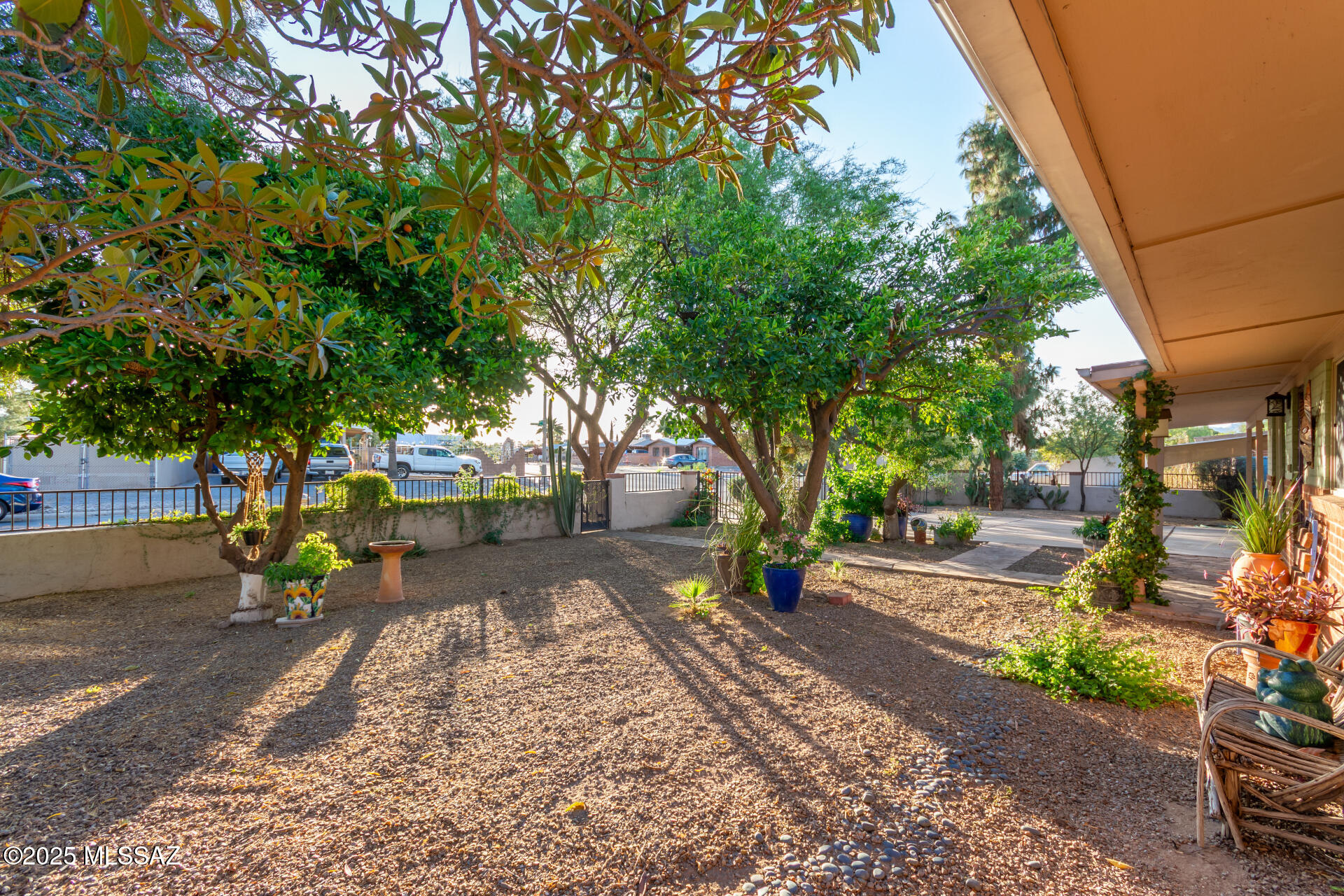 2055 S Avenida Del Sol