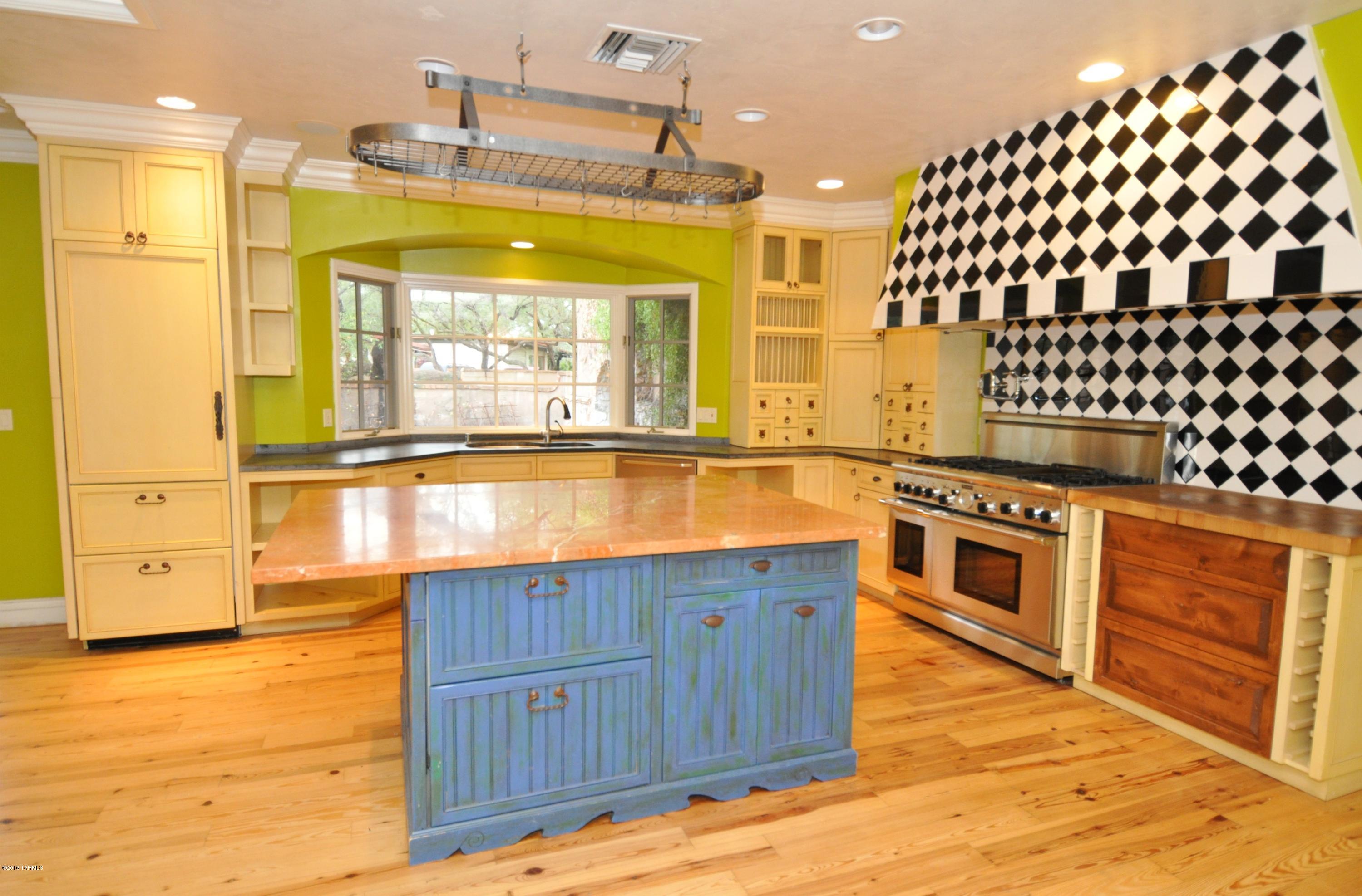 Country Club Estates NO. 1 - Residential