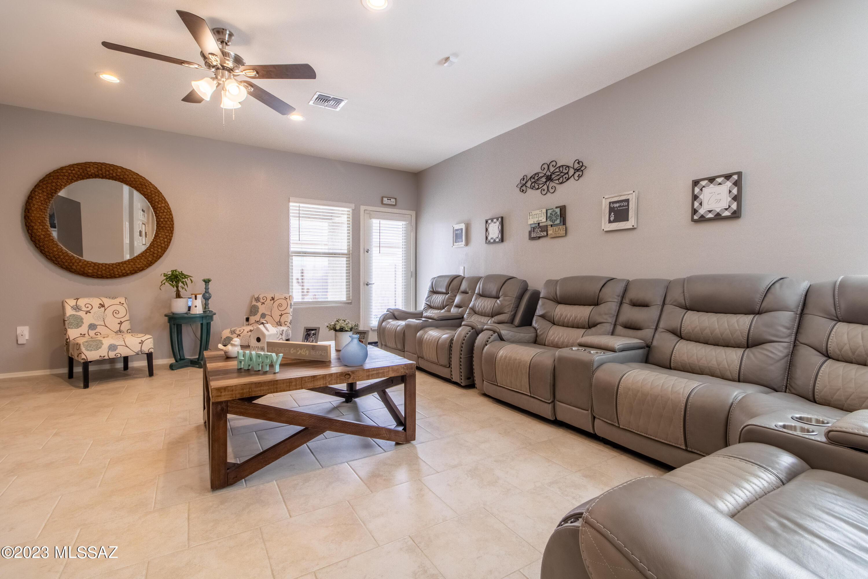 Saguaro Bloom SQ20180540069 - Residential