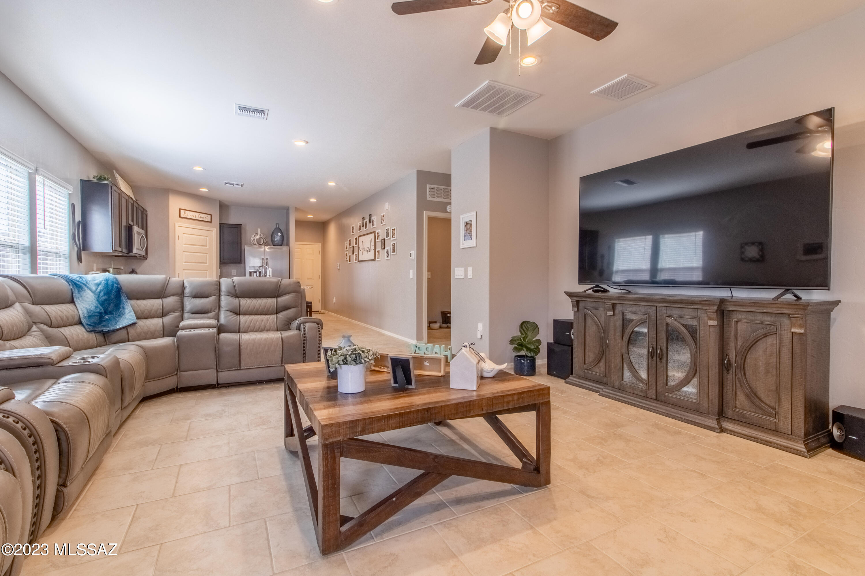 Saguaro Bloom SQ20180540069 - Residential