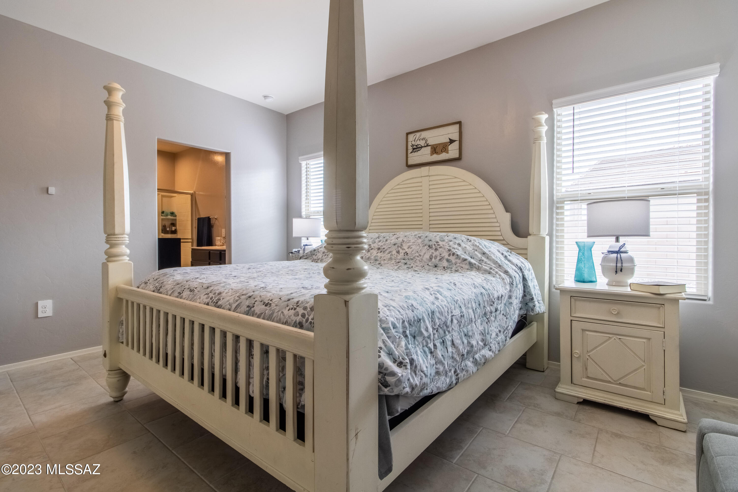 Saguaro Bloom SQ20180540069 - Residential