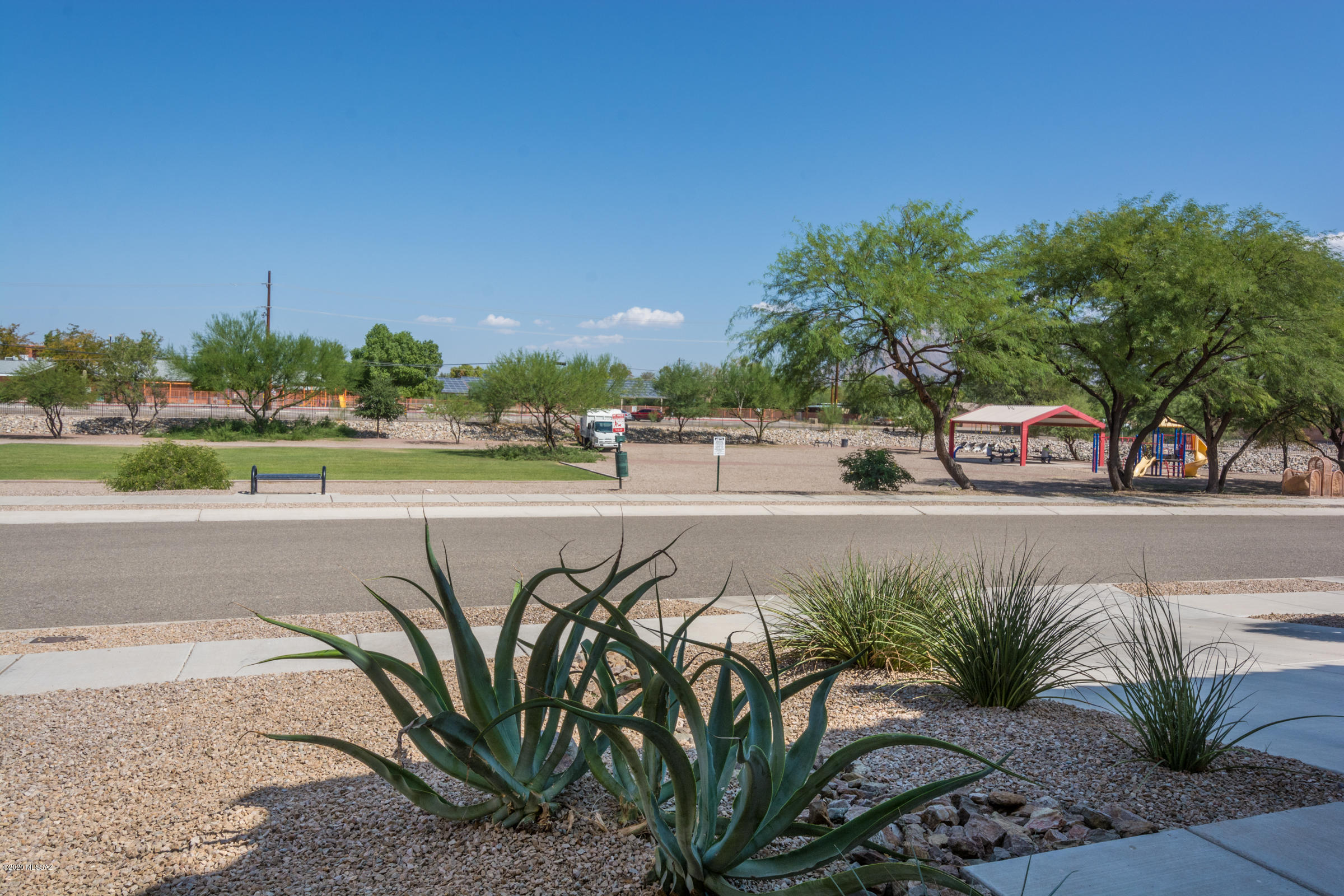 Paseo del Rio - Residential